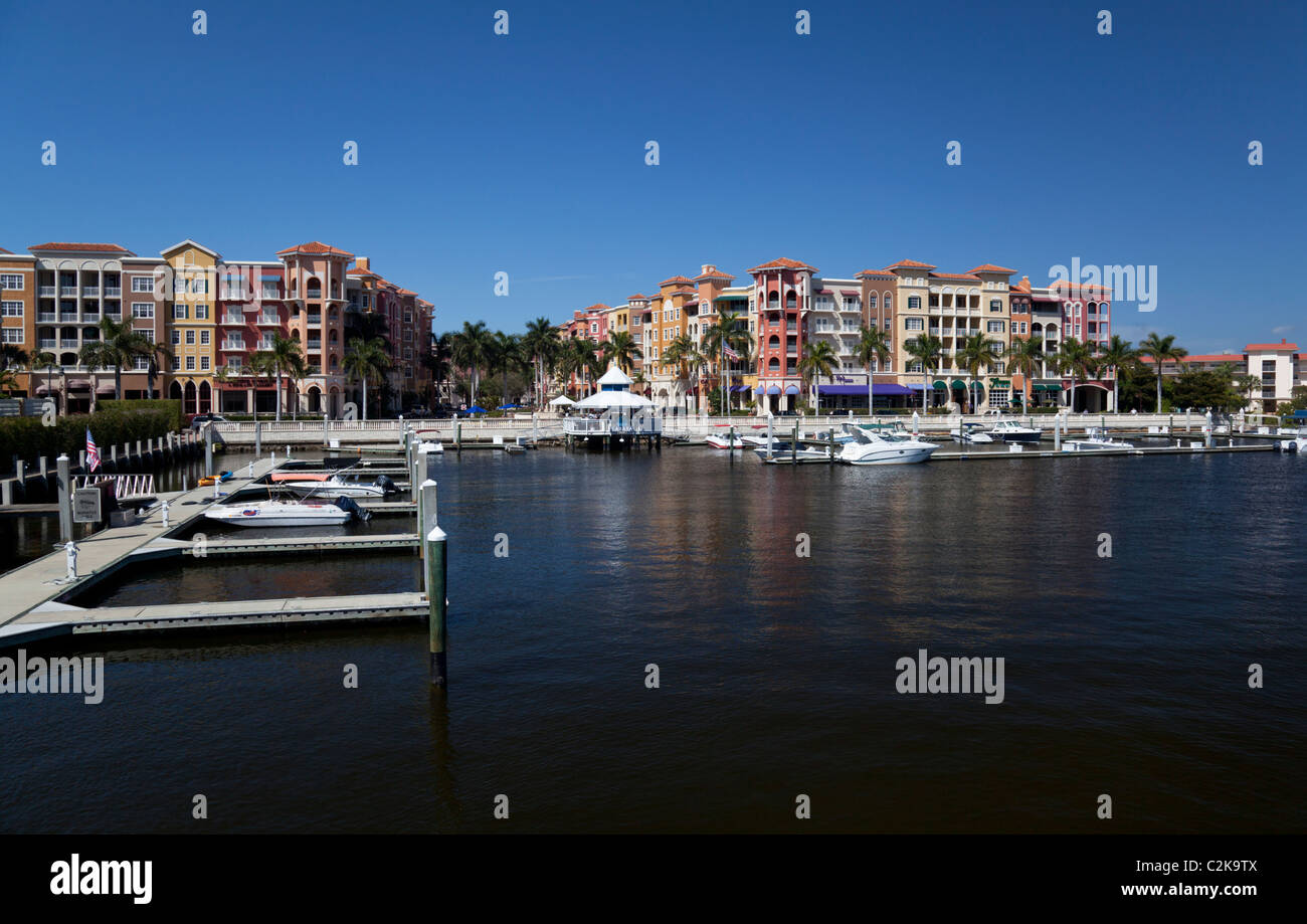 Naples Bayfront und Marina Stockfoto