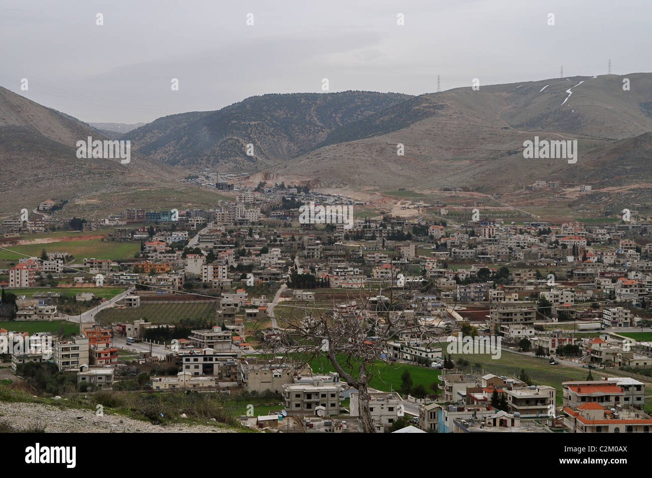 Majdal Anjar, Libanon, Syrien Grenze, Bekaa-Tal im Frühling, armenische christliche und muslimische Shi'a Bereich Stockfoto