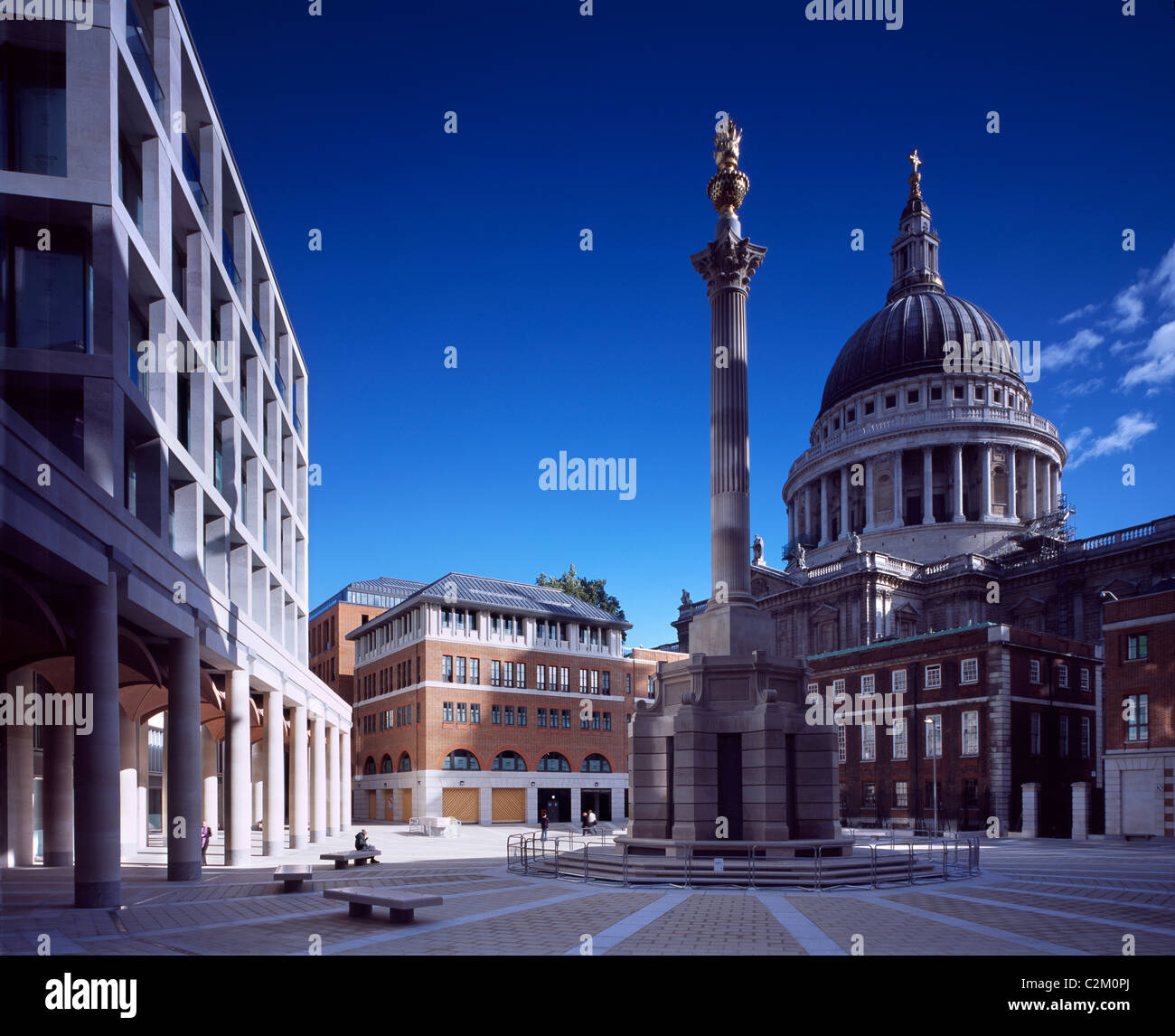 Paternoster Square Redvelopment, London. Blick auf St. Paul aus dem Norden des Platzes. Stockfoto