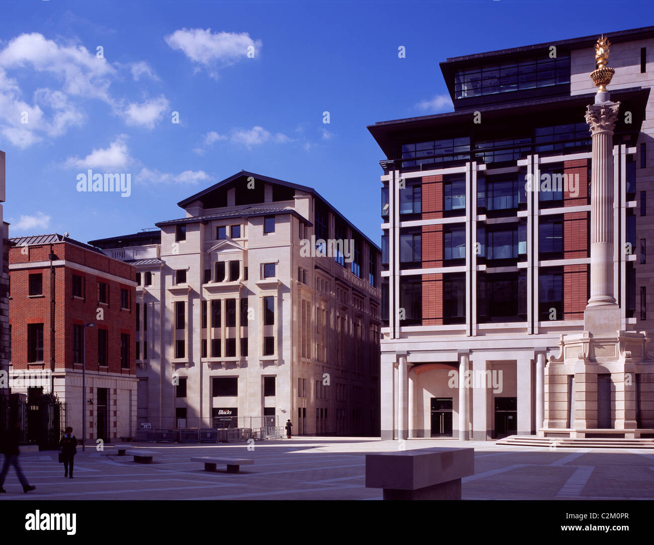 Sanierung der Paternoster Square, London. Warwick Court (rechts). Stockfoto