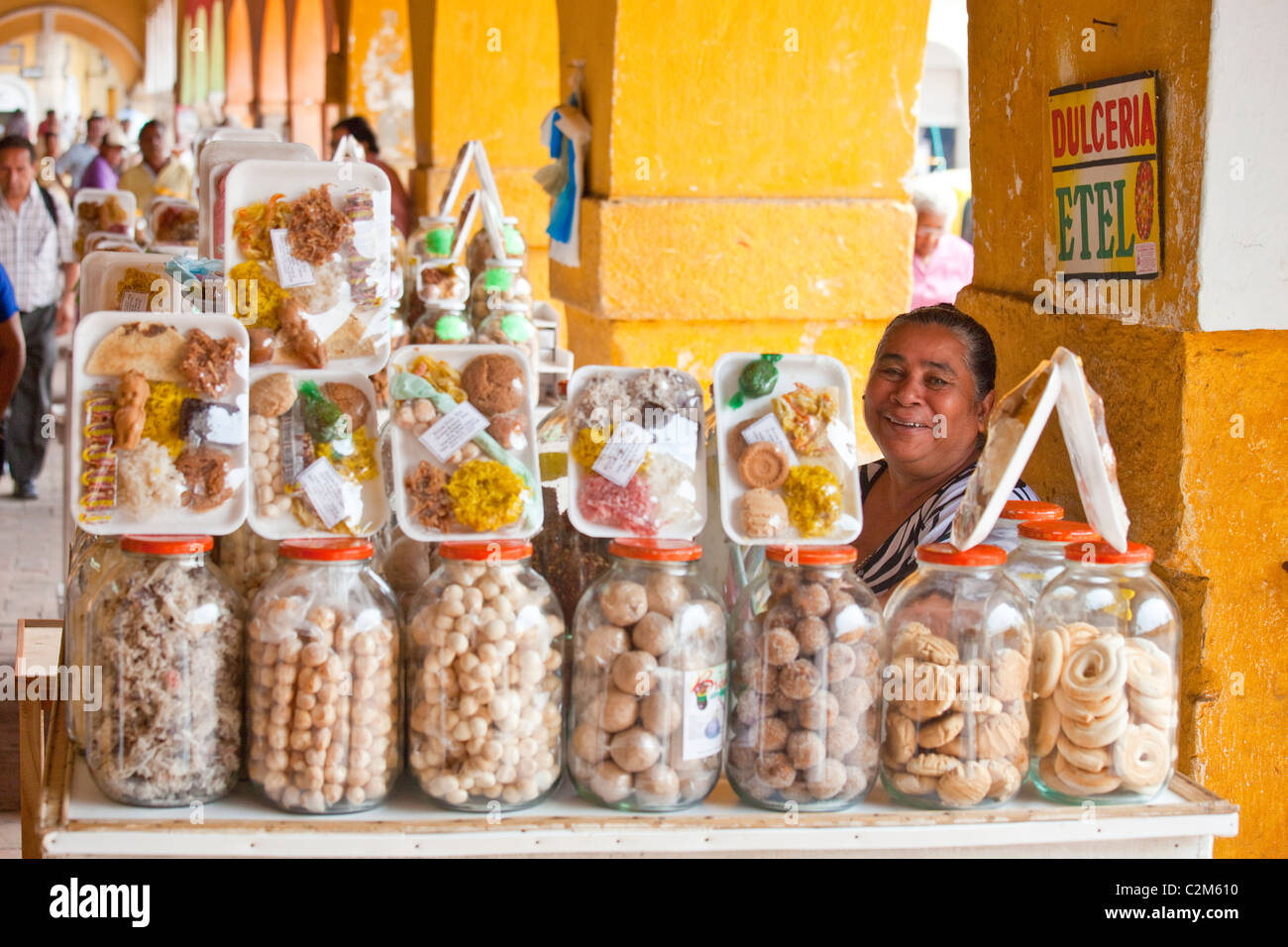 Portal de Los Dulces, Süßigkeiten Geschäfte in der Altstadt, Cartagena, Kolumbien Stockfoto