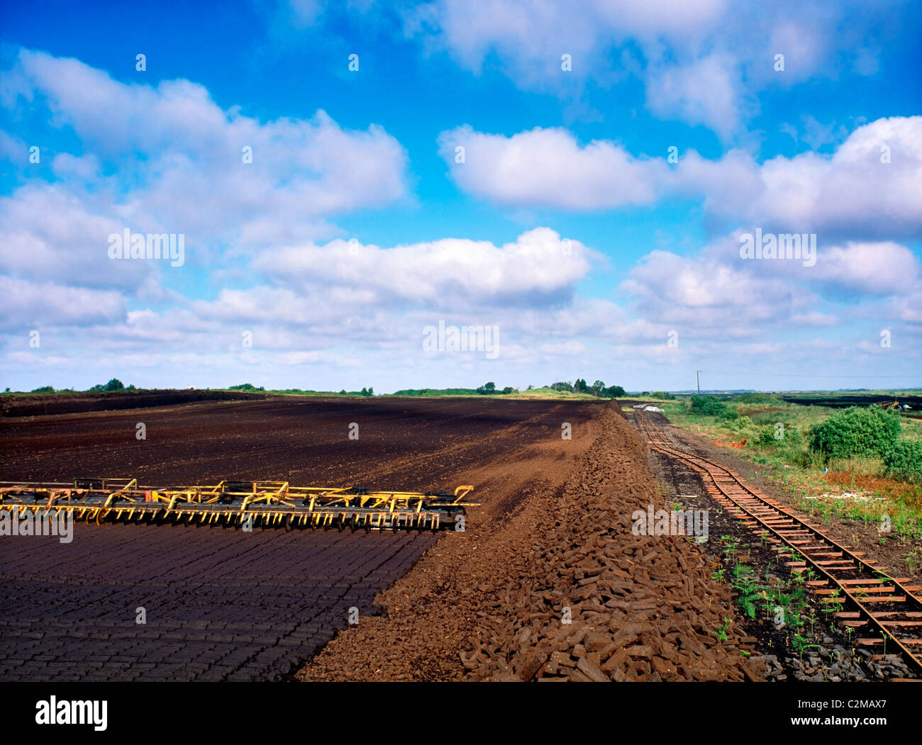 Industrielle Turf Produktion, Bog von Allen, Co Kildare, Irland Stockfoto