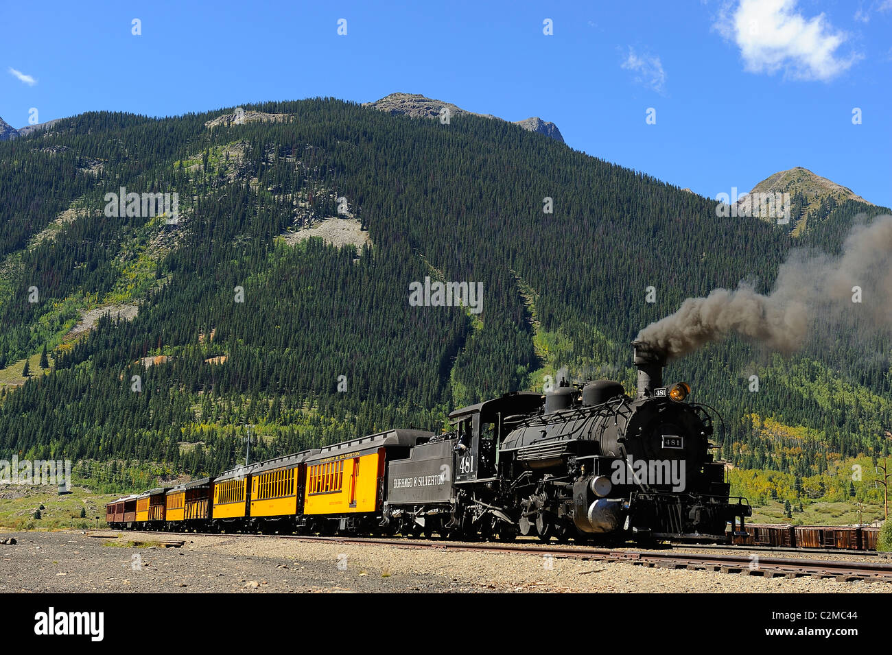 Eine Dampflok Lok auf die Gleise zwischen Durango und Silverton, Colorado, USA. Stockfoto