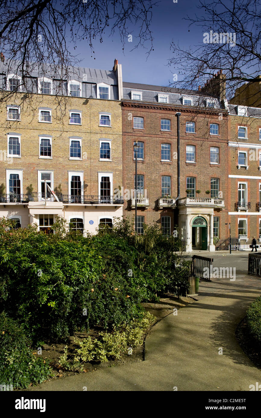 Das Howard de Walden Anwesen stammt aus dem Jahr 1715 & begann die Entwicklung des Cavendish Square in London, und die Straßen um ihn herum. Stockfoto