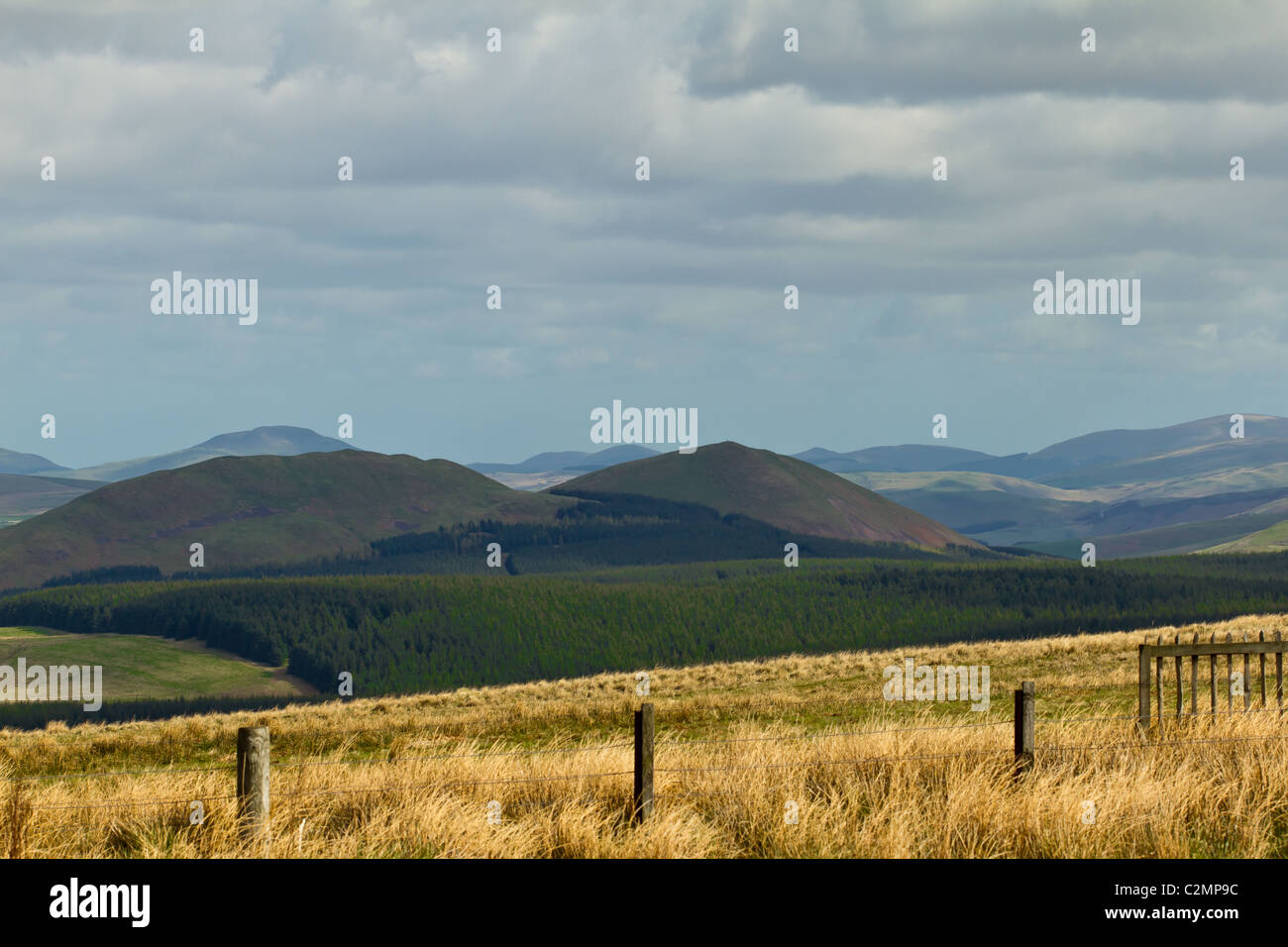 Die Cheviot Hills Markierung der Grenze zwischen England und Schottland