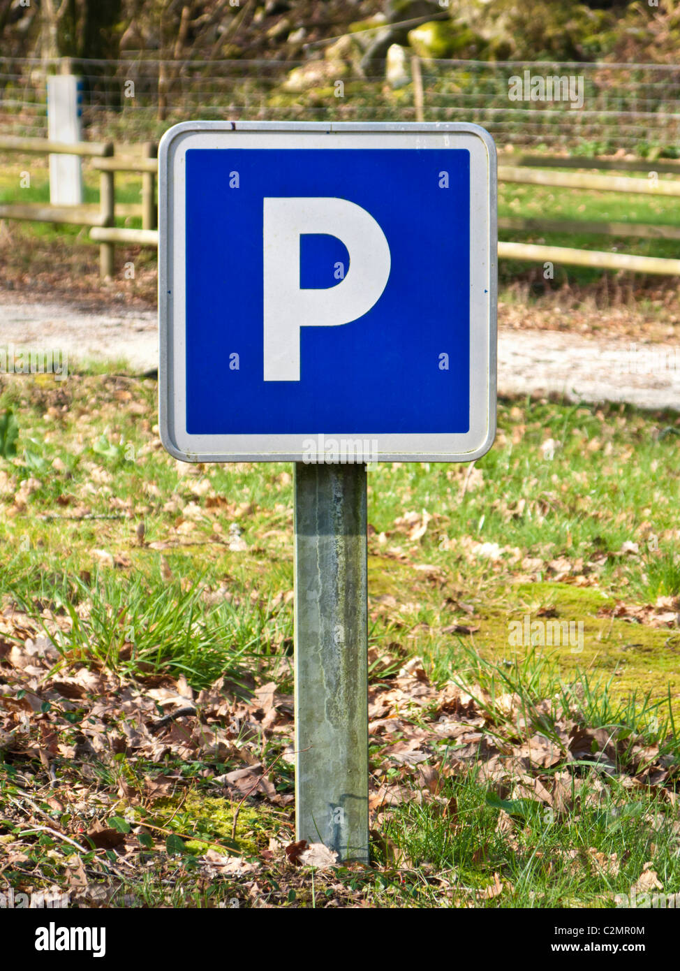 Zeichen für einen Parkplatz parken Stockfoto