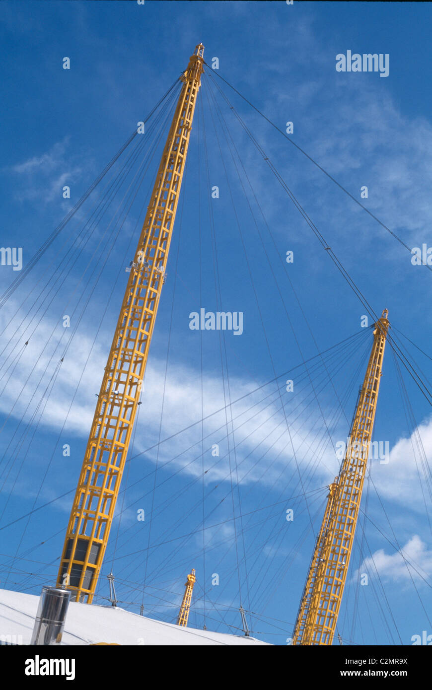 Millennium Dome, Docklands, London. Detail der Masten. Stockfoto