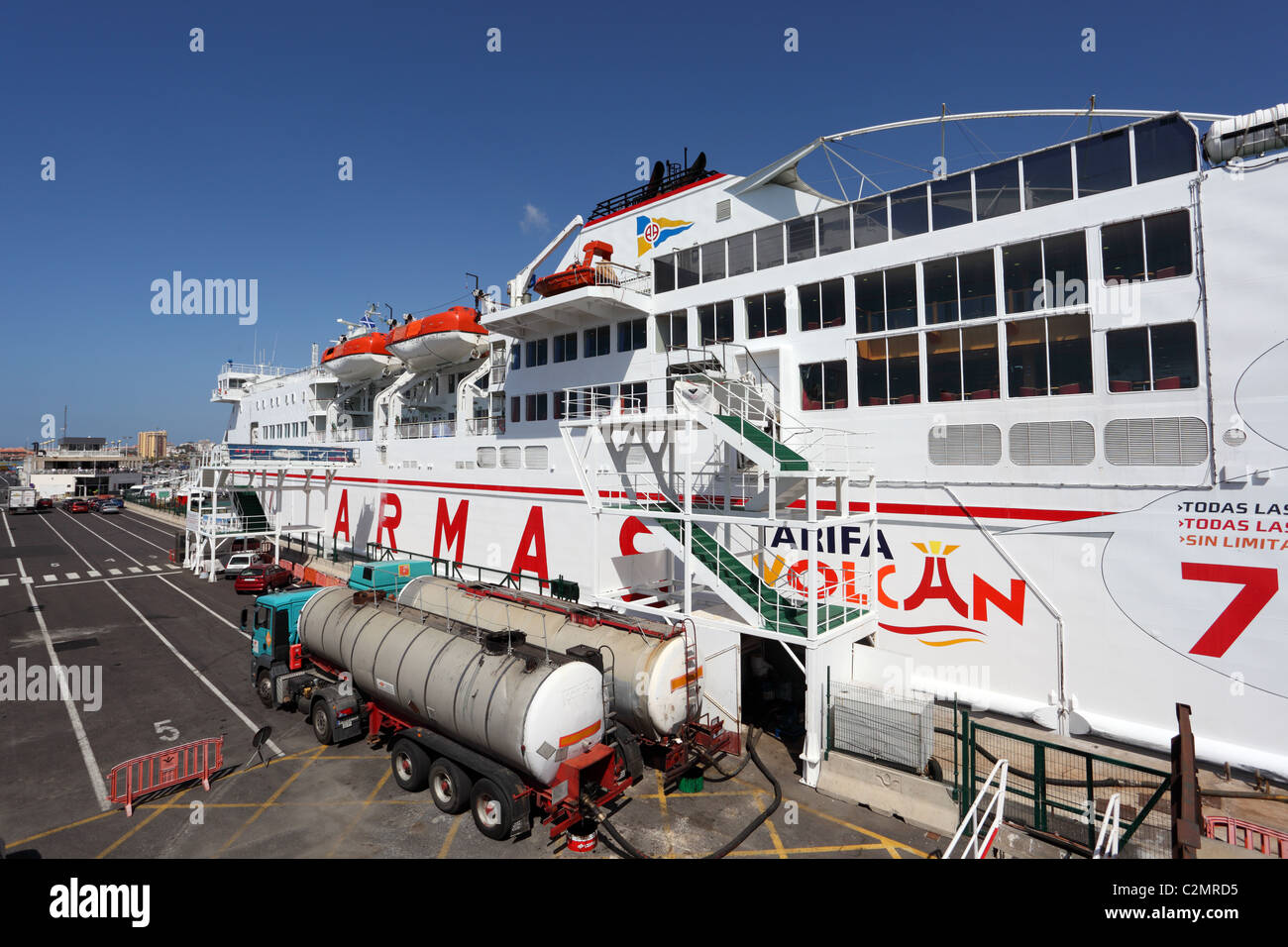 Fähre Schiff Armas in den Hafen von Los Cristianos, Teneriffa-Spanien Stockfoto