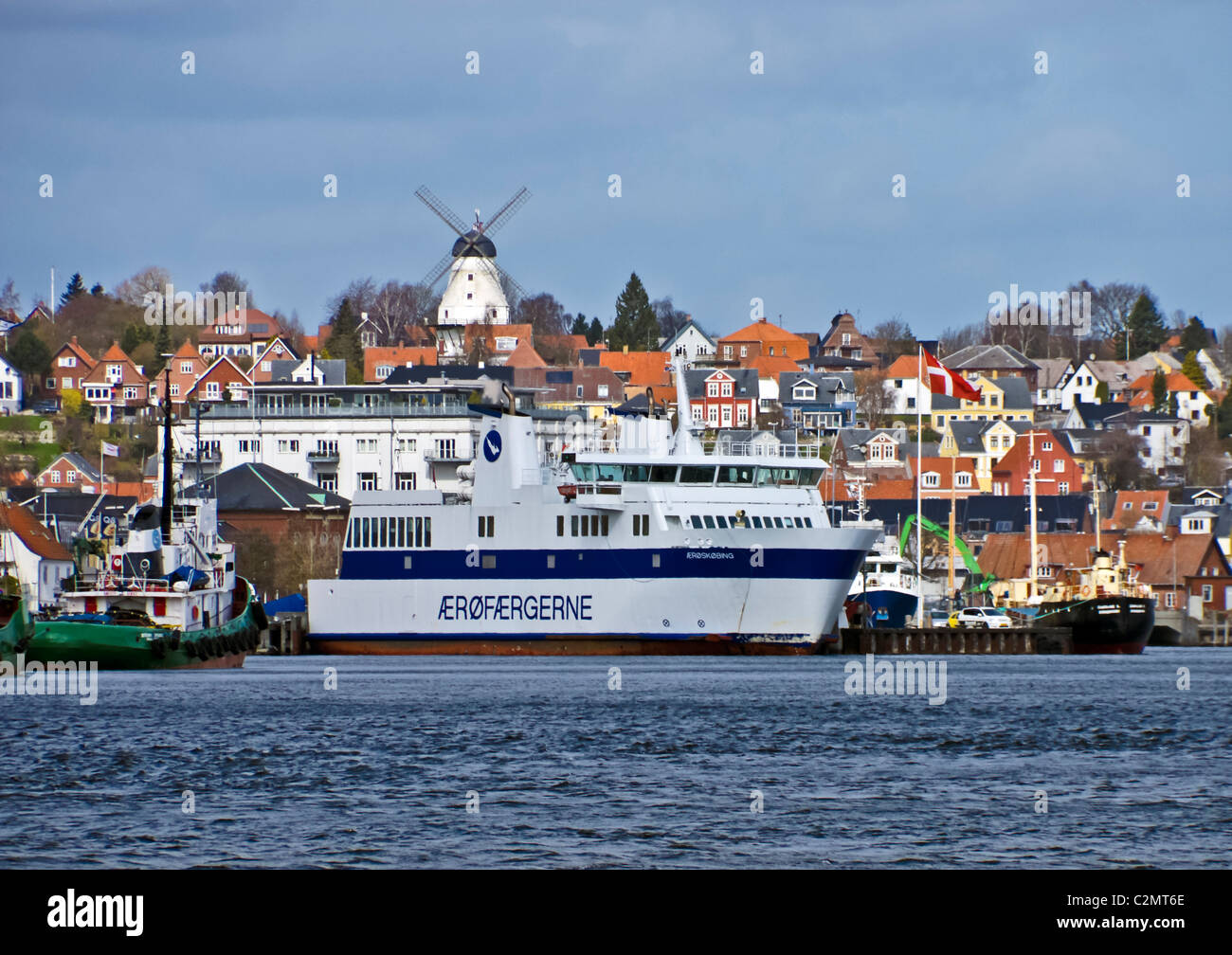 Ærøfærgerne M/F Ærøskøbing auf seinen Liegeplatz im Hafen von Svendborg Dänemark Stockfoto