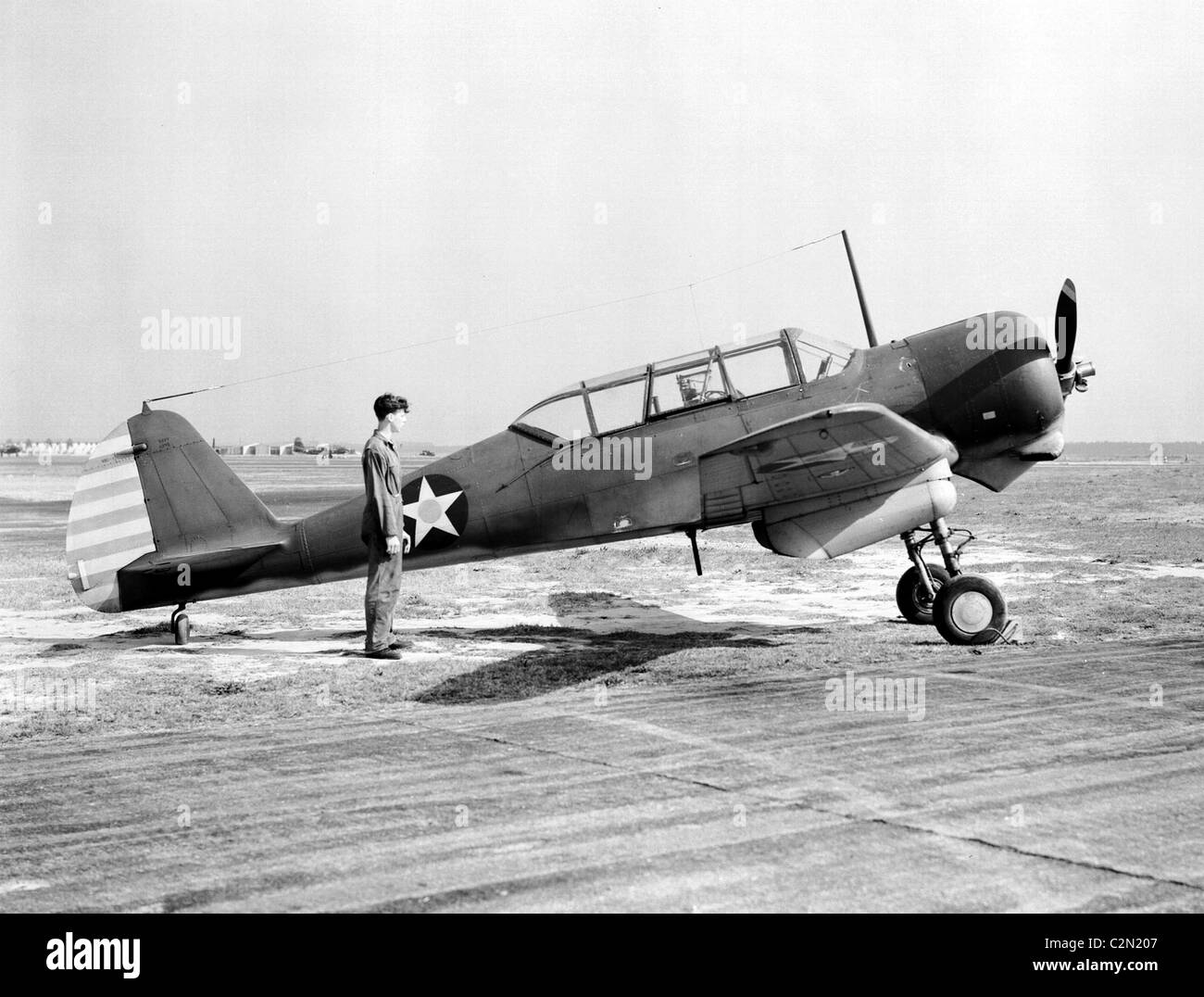 Curtiss-Wright CW-22 war ein 1940er Jahren amerikanische allgemeine Weiterbildung Eindecker-Flugzeug. Curtiss SNC-1 Falcon. Stockfoto