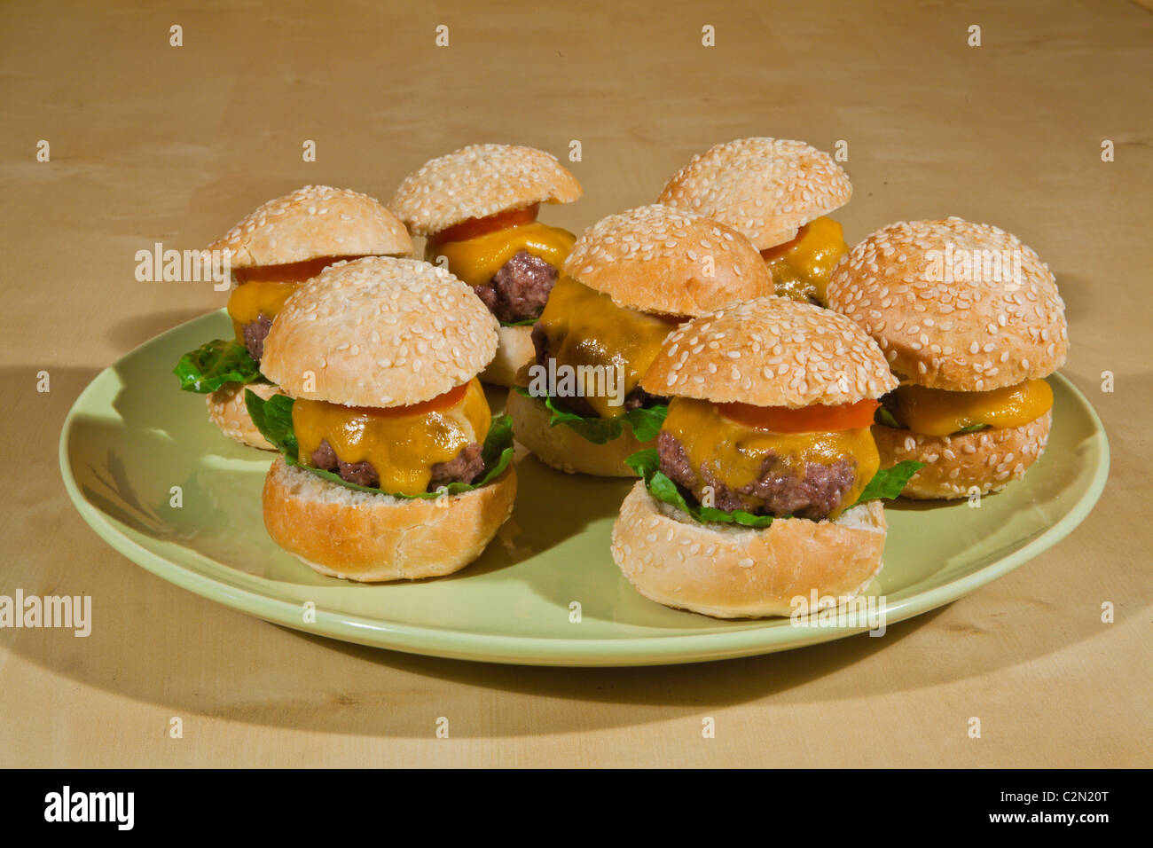 Miniatur-Hamburger-Schieberegler Stockfoto