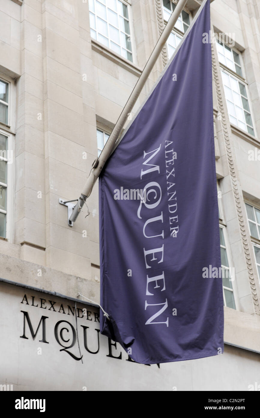 Alexander mcqueen modedesigner Fotos und Bildmaterial in hoher Auflösung Alamy Alexander mcqueen modedesigner Fotos und Bildmaterial in hoher Auflösung Alamy