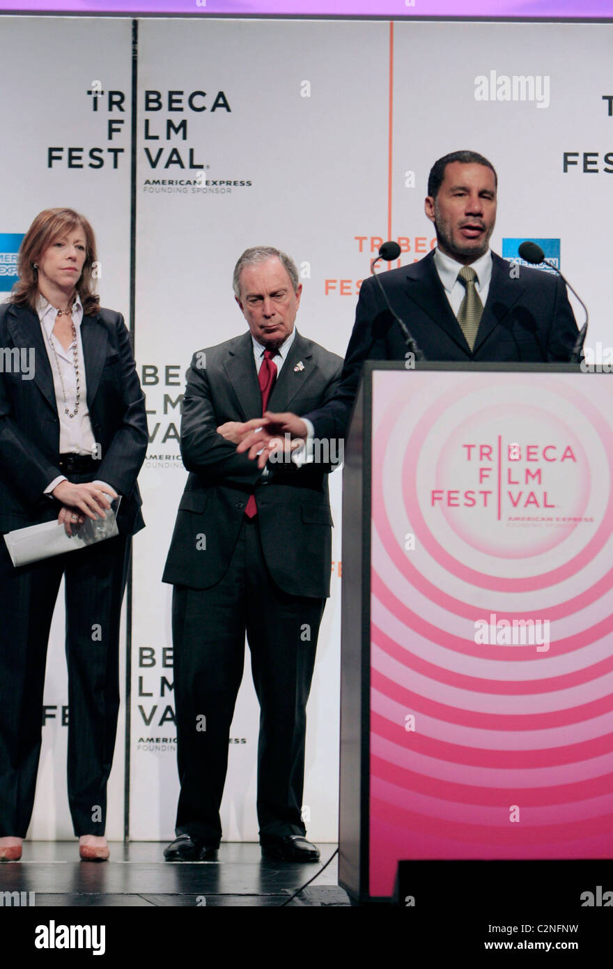 Jane Rosenthal, Bürgermeister Bloomberg und Gouverneur David Patterson 7th Annual Tribeca Film Festival - Eröffnung Tag Pressekonferenz Stockfoto