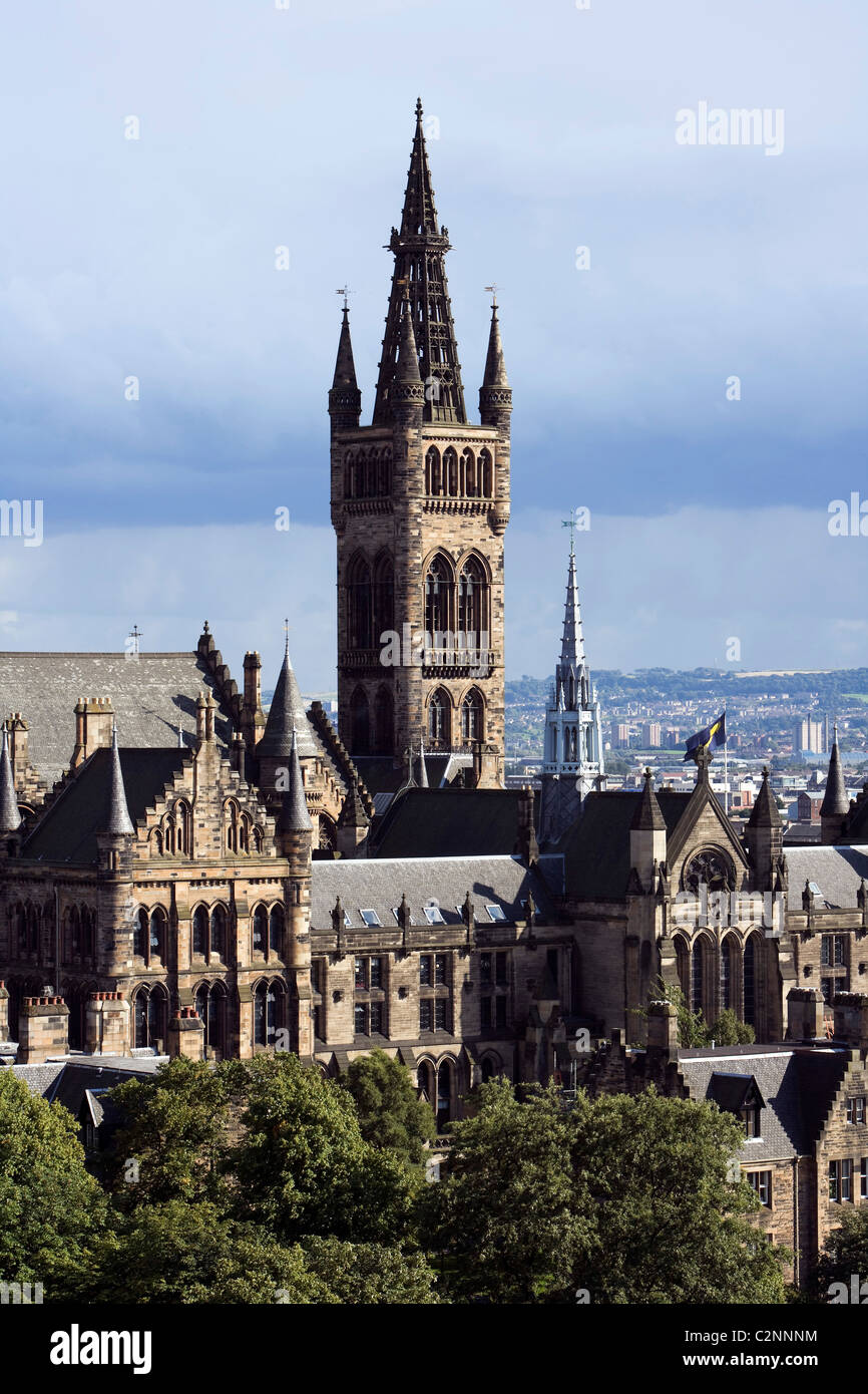 Universität von Glasgow. Turm und Spire mit Tourellen hinzugefügt von John Oldrid Scott, 1887-1891 Stockfoto