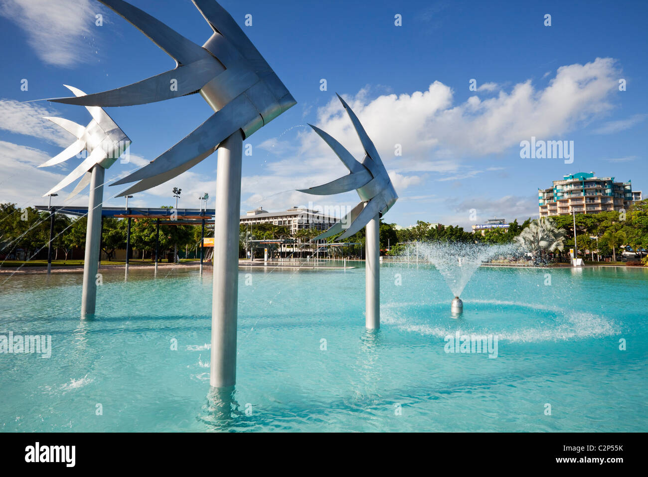 Fisch-Skulptur an der Esplanade Lagune. Cairns, Queensland, Australien Stockfoto