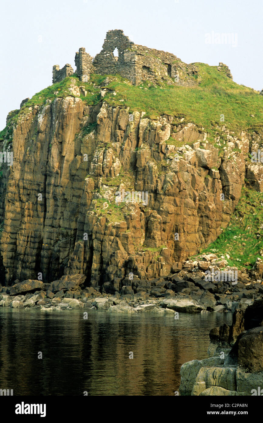 Duntulm Castle, Isle Of Skye, Schottland, Klippe Top schottischen mittelalterliche Burgen UK Insel Inseln Küste Küstenlandschaft Stockfoto