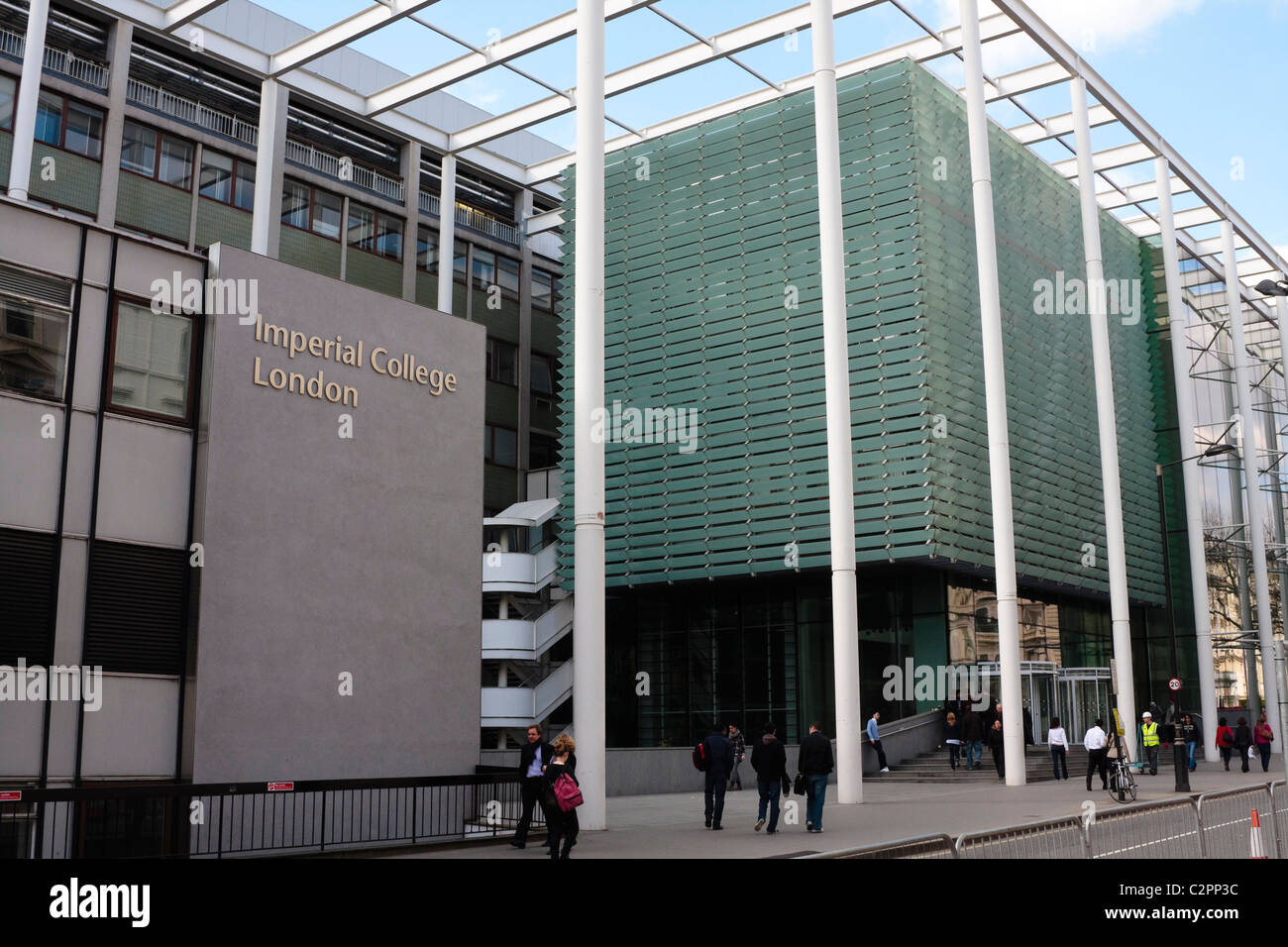 Fassade des Eingangs zum das Imperial College London, Ausstellung Road, London, 2011 Stockfoto