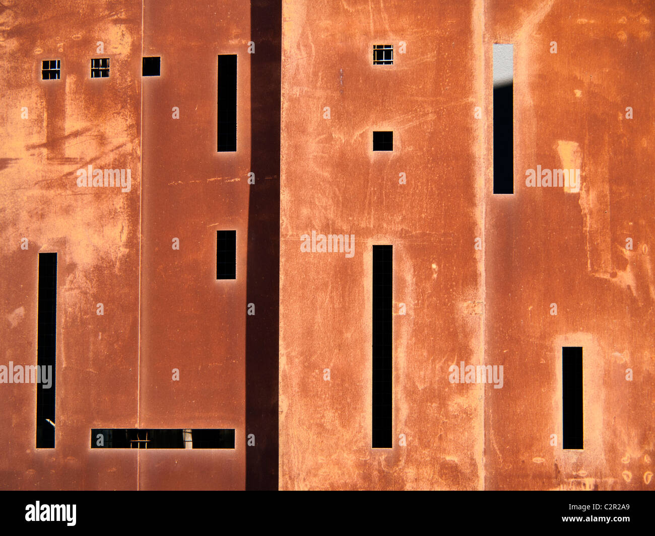 Rusty Stahl Gebäudehülle Stockfoto