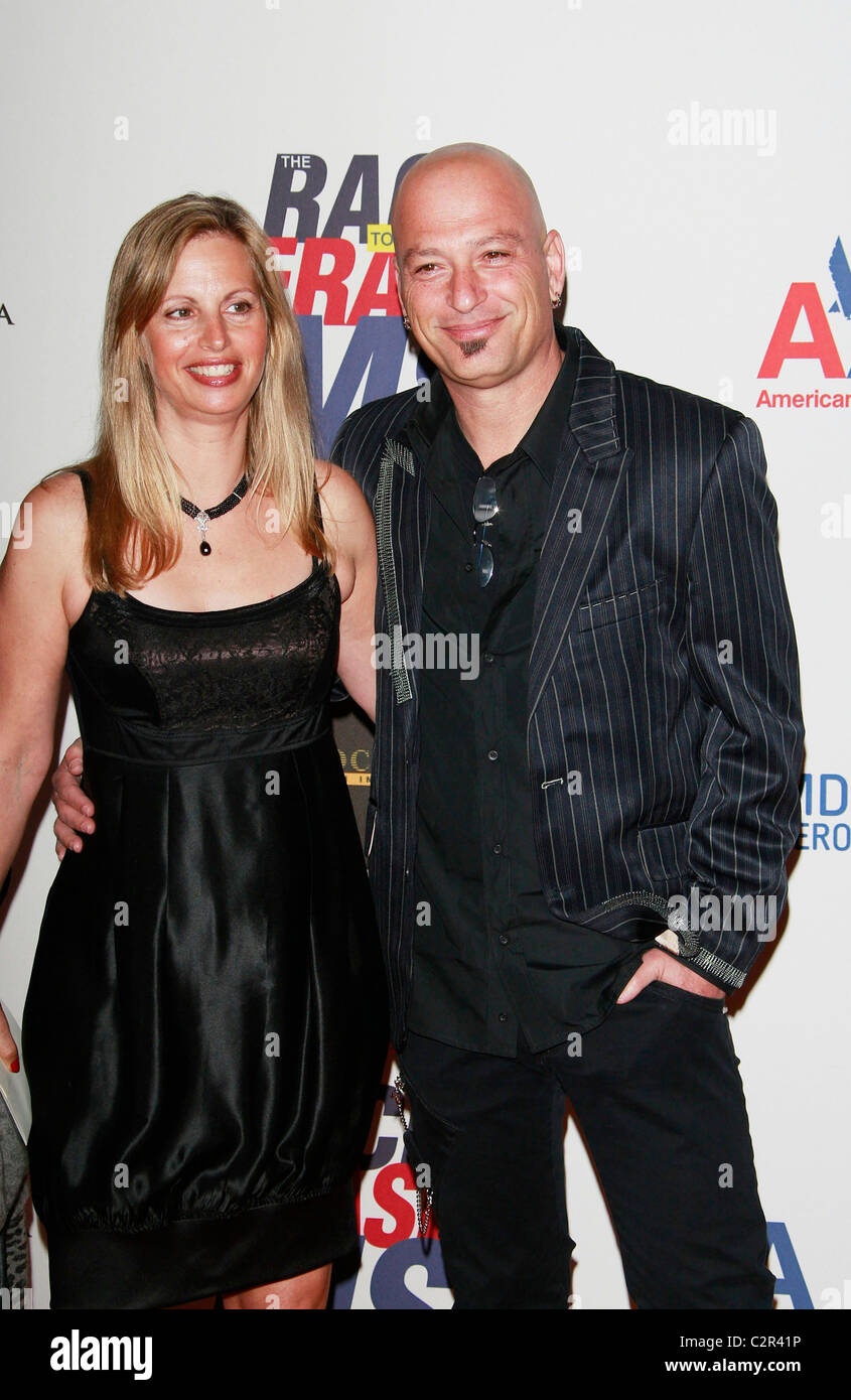 Howie Mandel Und Frau Terry Boden Der 15 Jahrlichen Wettlauf Zum Loschen Ms Gala Century City Kalifornien 02 05 08 Starbux Stockfotografie Alamy