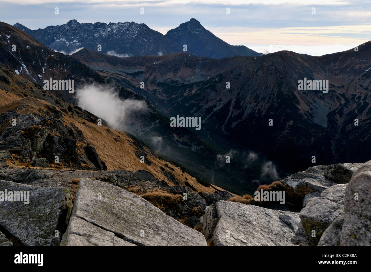 Polen, Slowakei - Tatra - Tatry Bergpanorama erfasst Blick in Richtung Osten Stockfoto