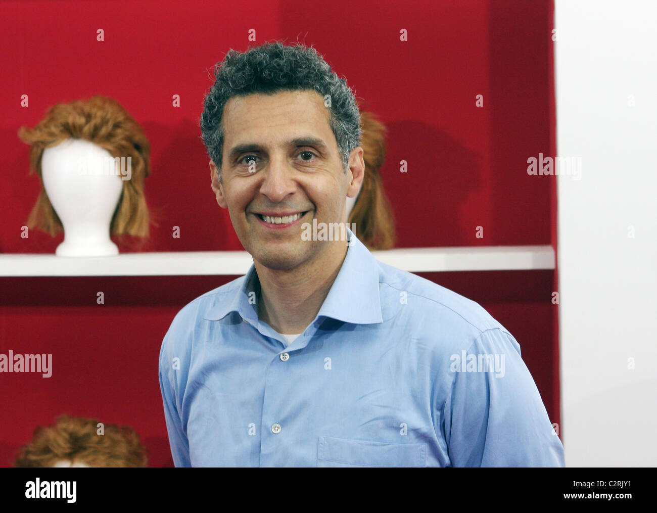 John Turturro New Yorker Premiere von "Don't Sie mit Zohan an im Ziegfeld Theater - Ankunft New York City, USA - Mess" Stockfoto