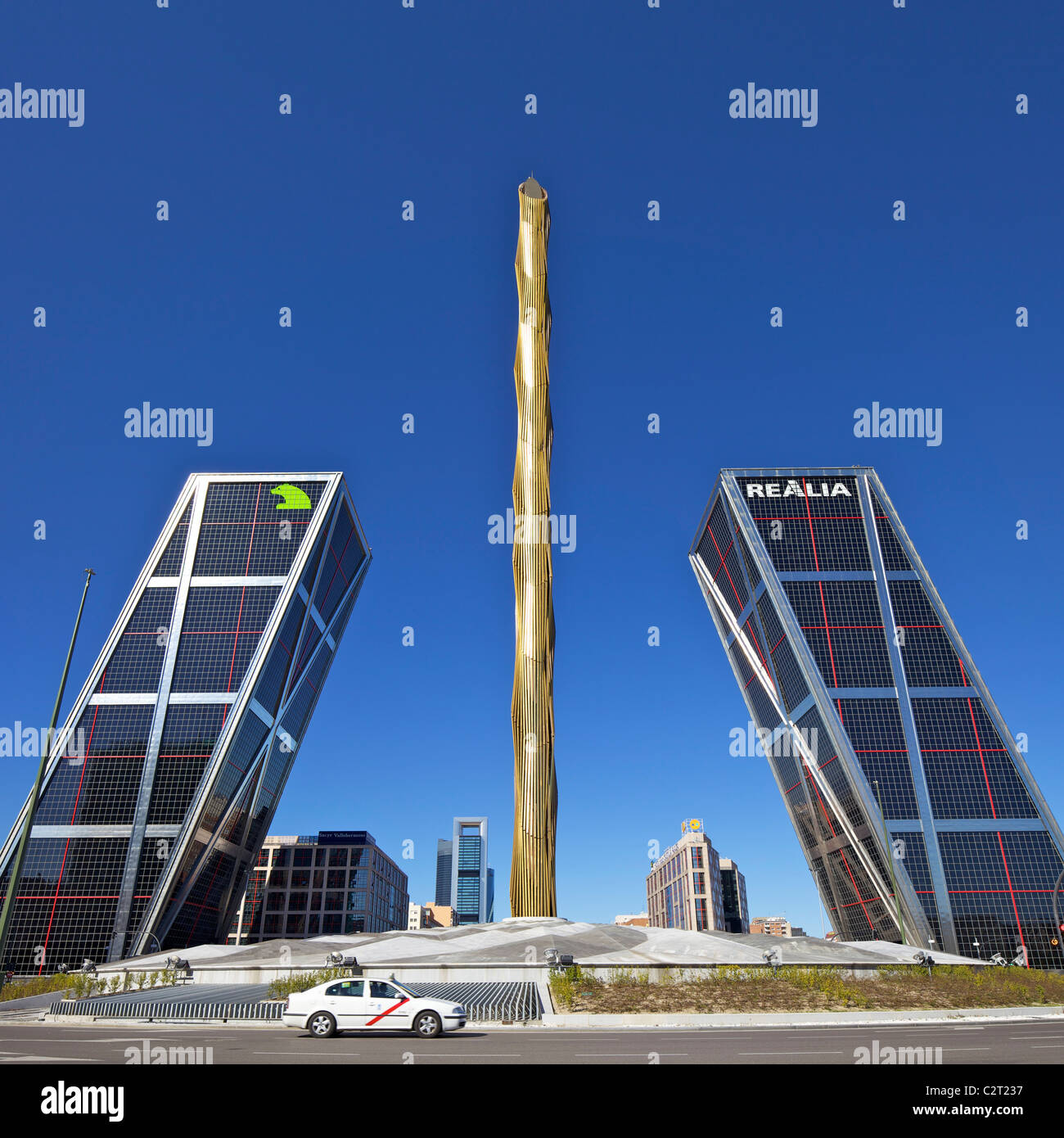 Die puerta de europa Fotos und Bildmaterial in hoher Auflösung Alamy