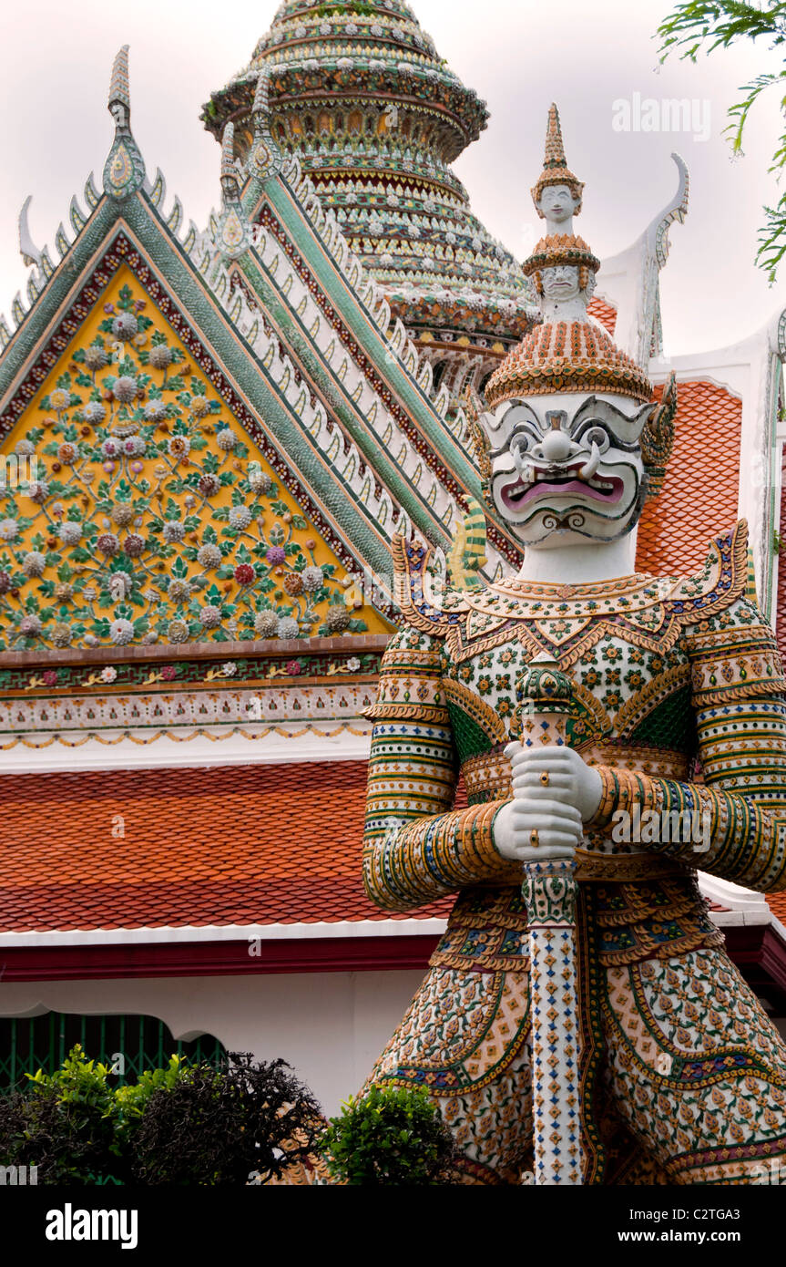 Yaksha im Wat Arun, Bangkok, Thailand Stockfoto