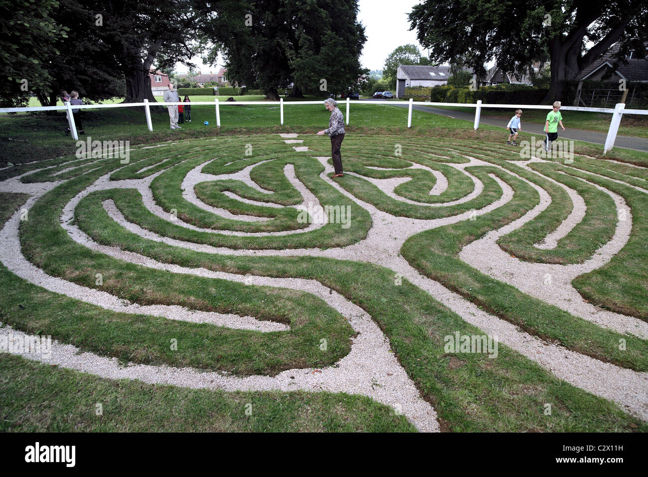 Ein Rasen-Labyrinth im Dorf Flügel, Leicestershire. Stockfoto