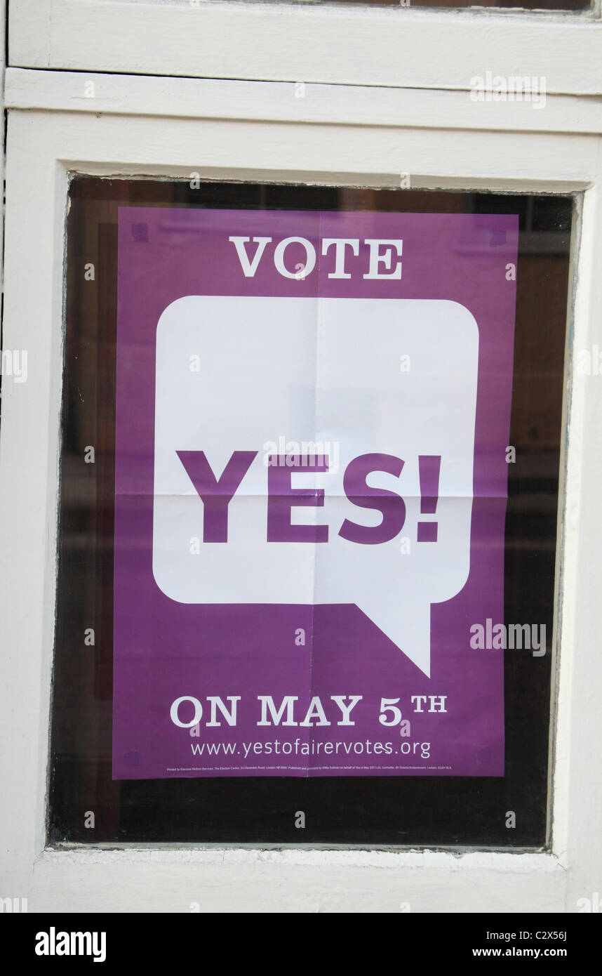 Ein Plakat in Malmesbury, Wiltshire unterstützt das "Ja" für das Alternative Abstimmung Referendum im Vereinigten Königreich über 5. Mai 2011 abstimmen. Stockfoto