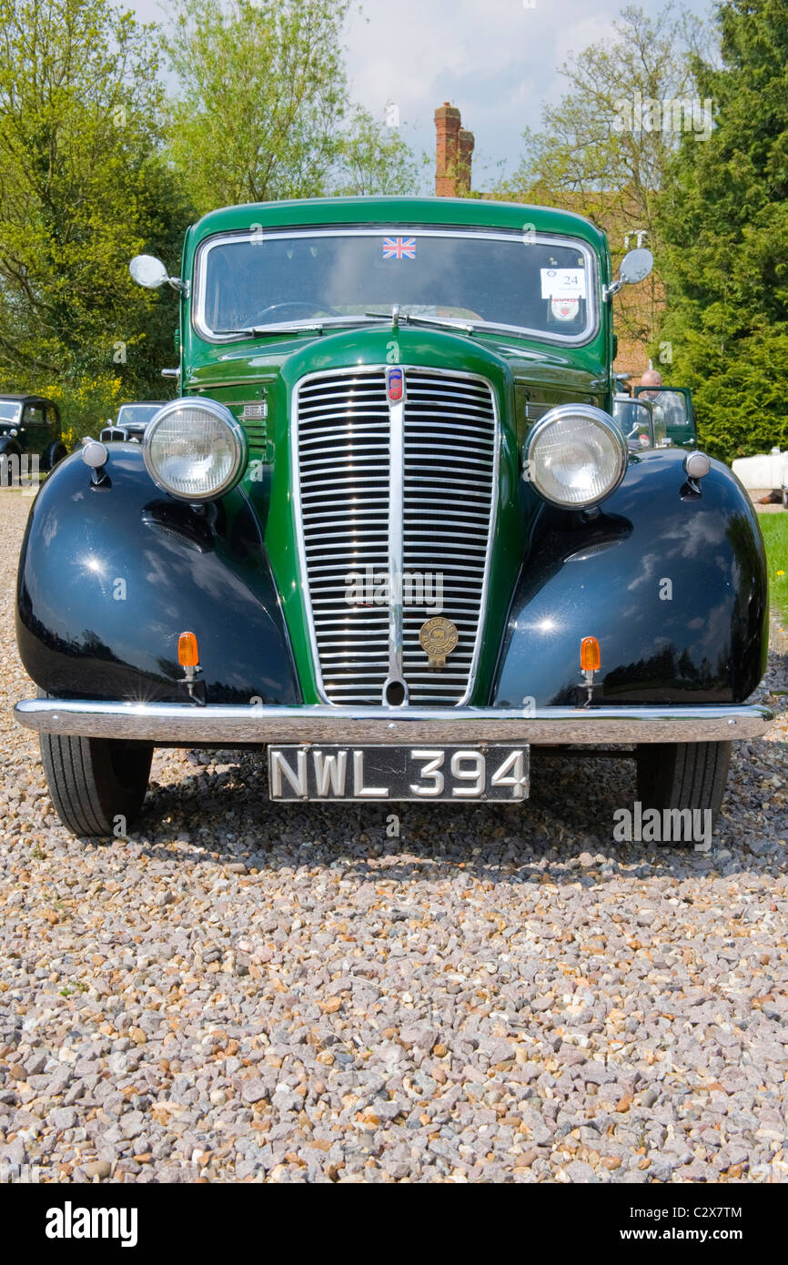 England England de Havilland aircraft Heritage Centre Museum Morris Autos Tag c 1948 1.1l 4dr Morris 10 Grün Schwarz Stockfoto