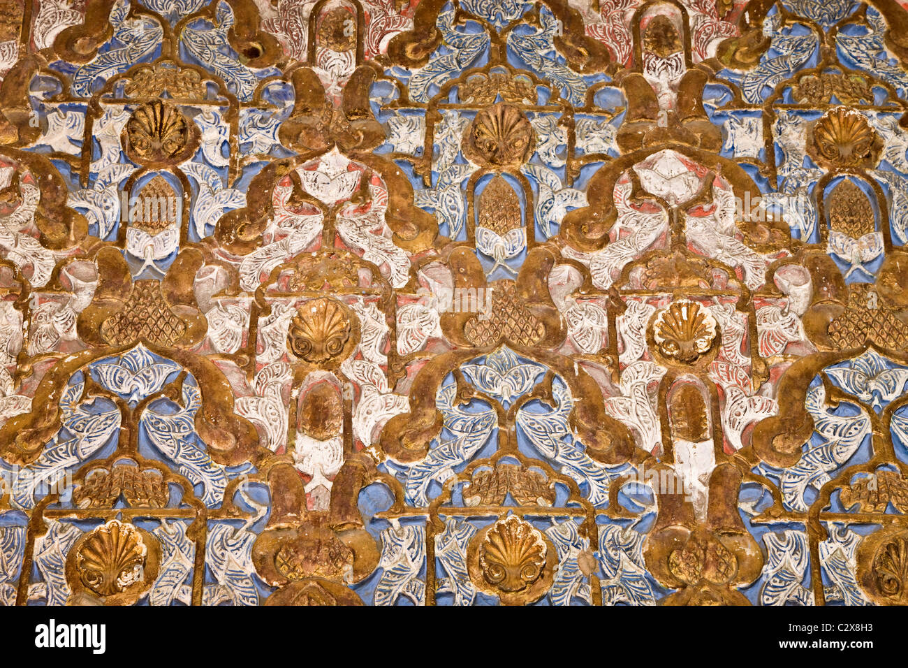 Königliche Alcazars von Sevilla, Provinz Sevilla, Spanien; Dekoration an der Wand des Salon De Embajadores Stockfoto