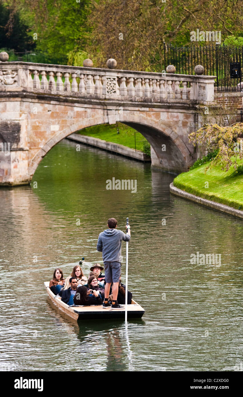 Bootfahren auf dem Fluss Cam Stockfoto