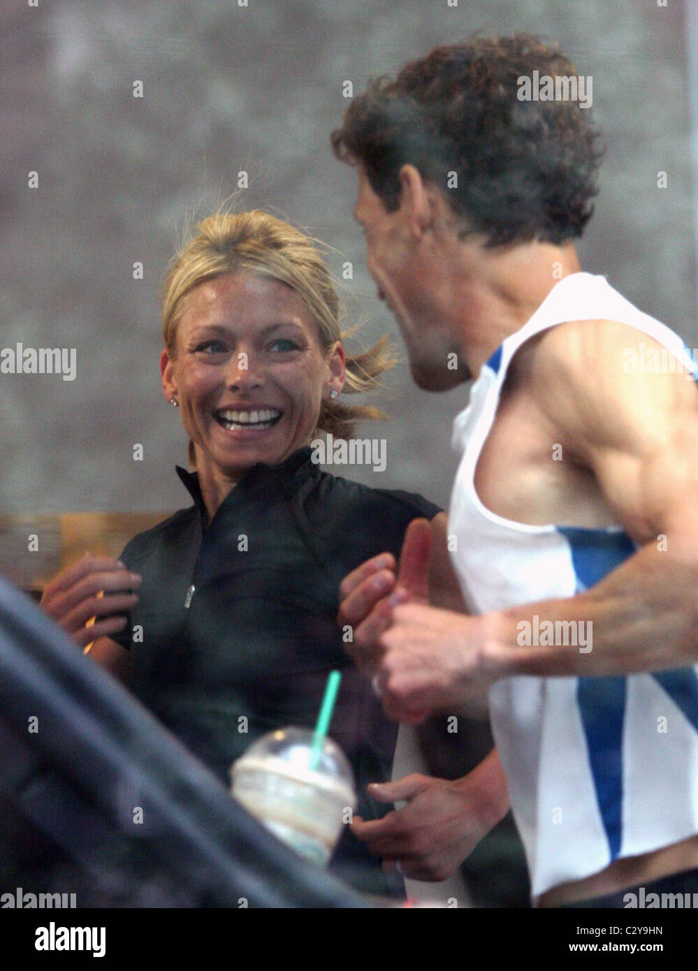 Kelly Ripa und Ultramarathon Legende Dean Karnazes Dreharbeiten das ...