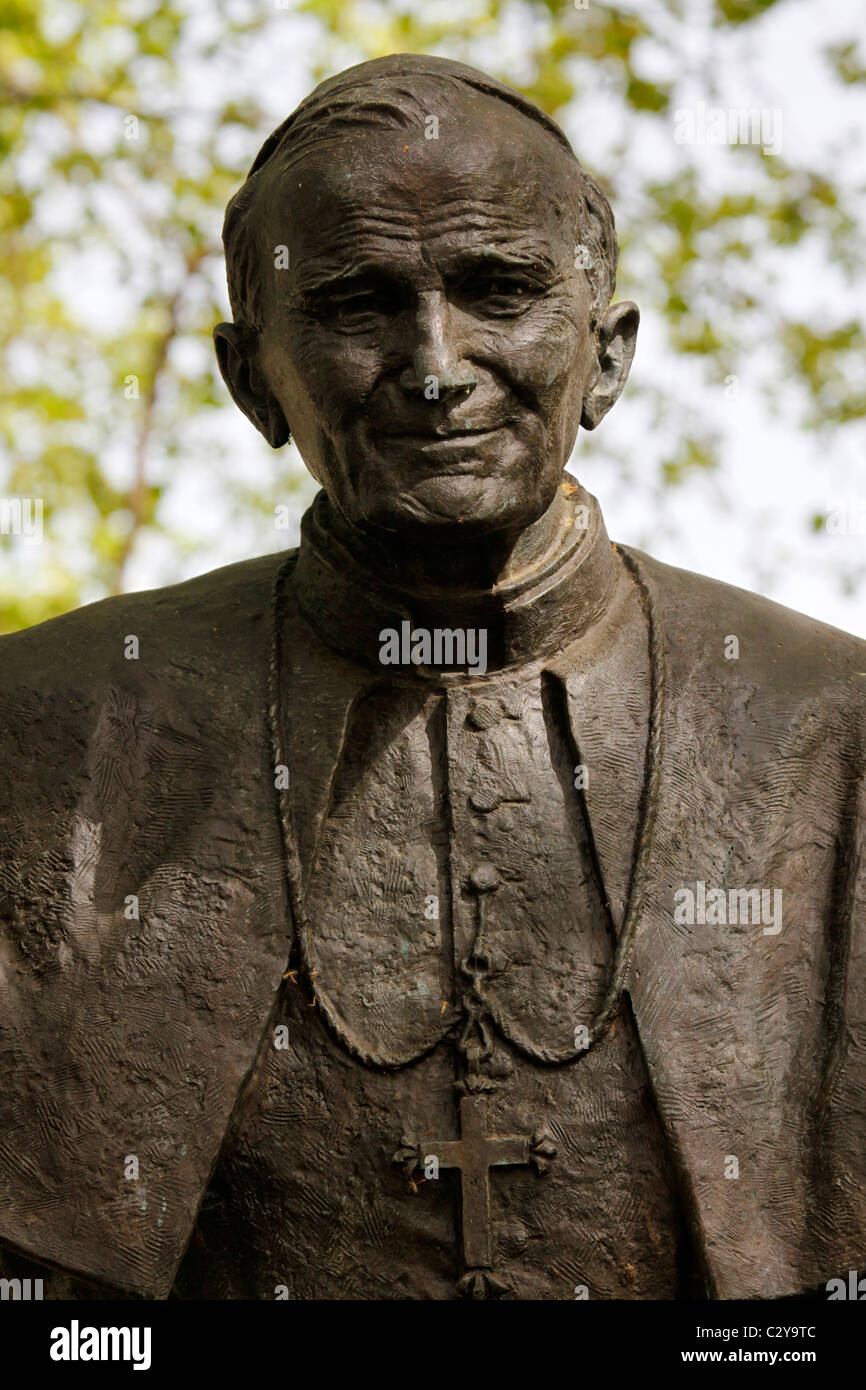 Statue von Papst Johannes Paul II (1920-2005). Stockfoto