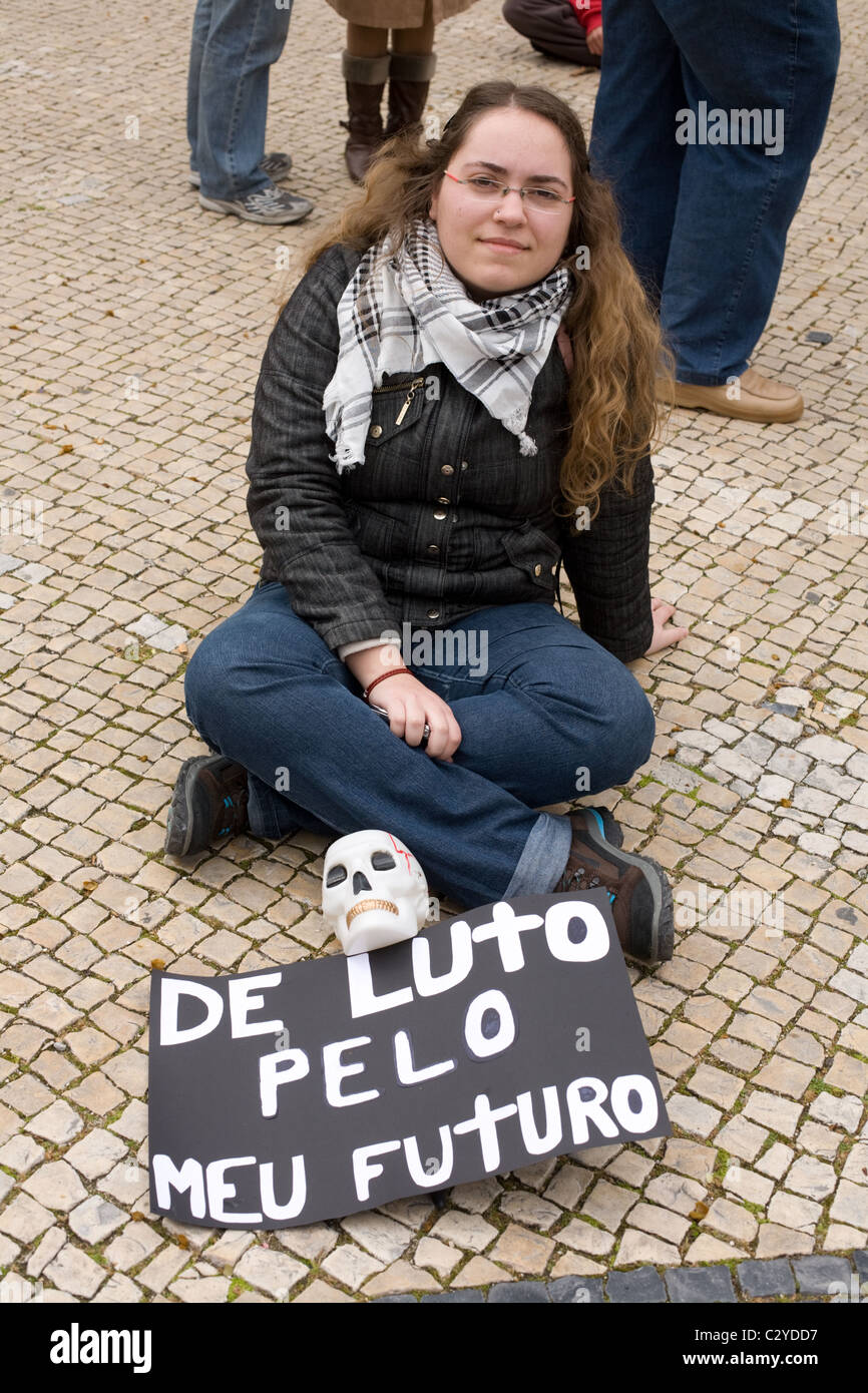 Anti-Bank protestieren Pro-Jobs in Coimbra, Portugal Stockfoto