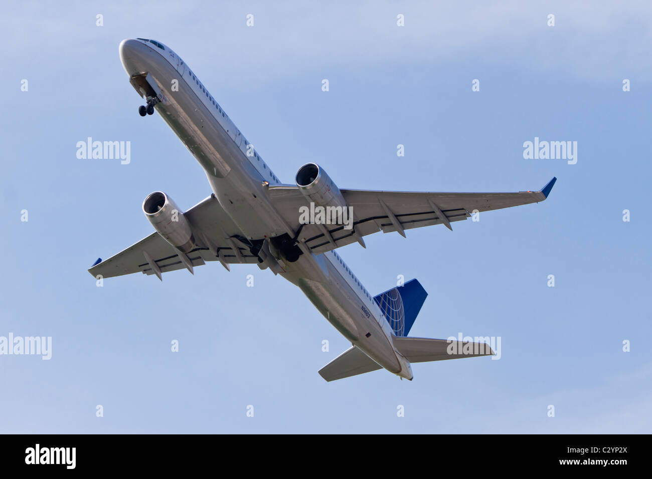 Boeing 757-224 Zugehörigkeit zu United Airlines (Continental Airlines) Reg N14102, dem Start vom Flughafen Manchester, UK Stockfoto