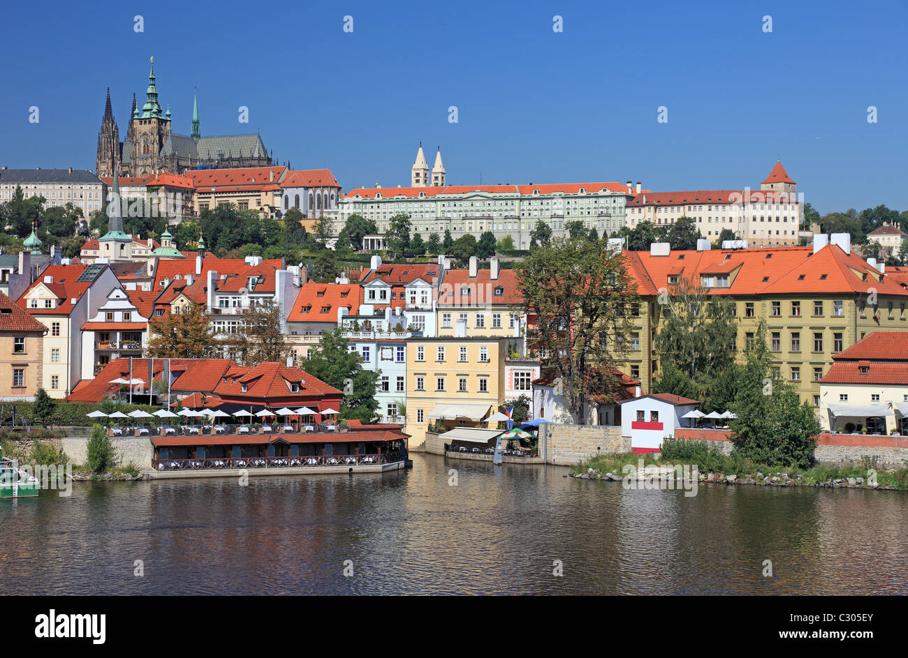 Schöne Stadtbild des alten Prag, Tschechische Republik. Stockfoto