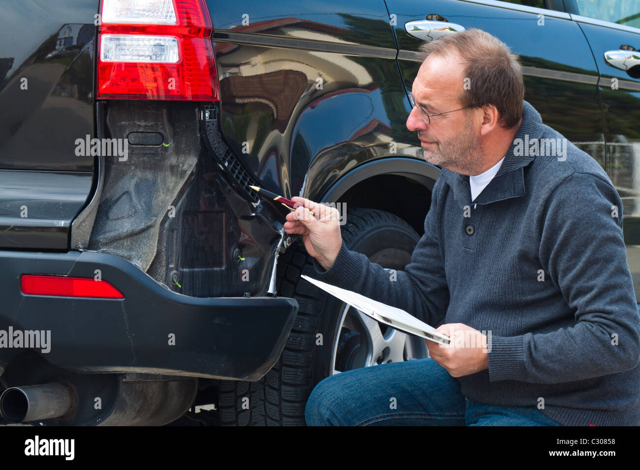 Versicherungsfall auf dem Auto. Kfz-Versicherung Stockfoto