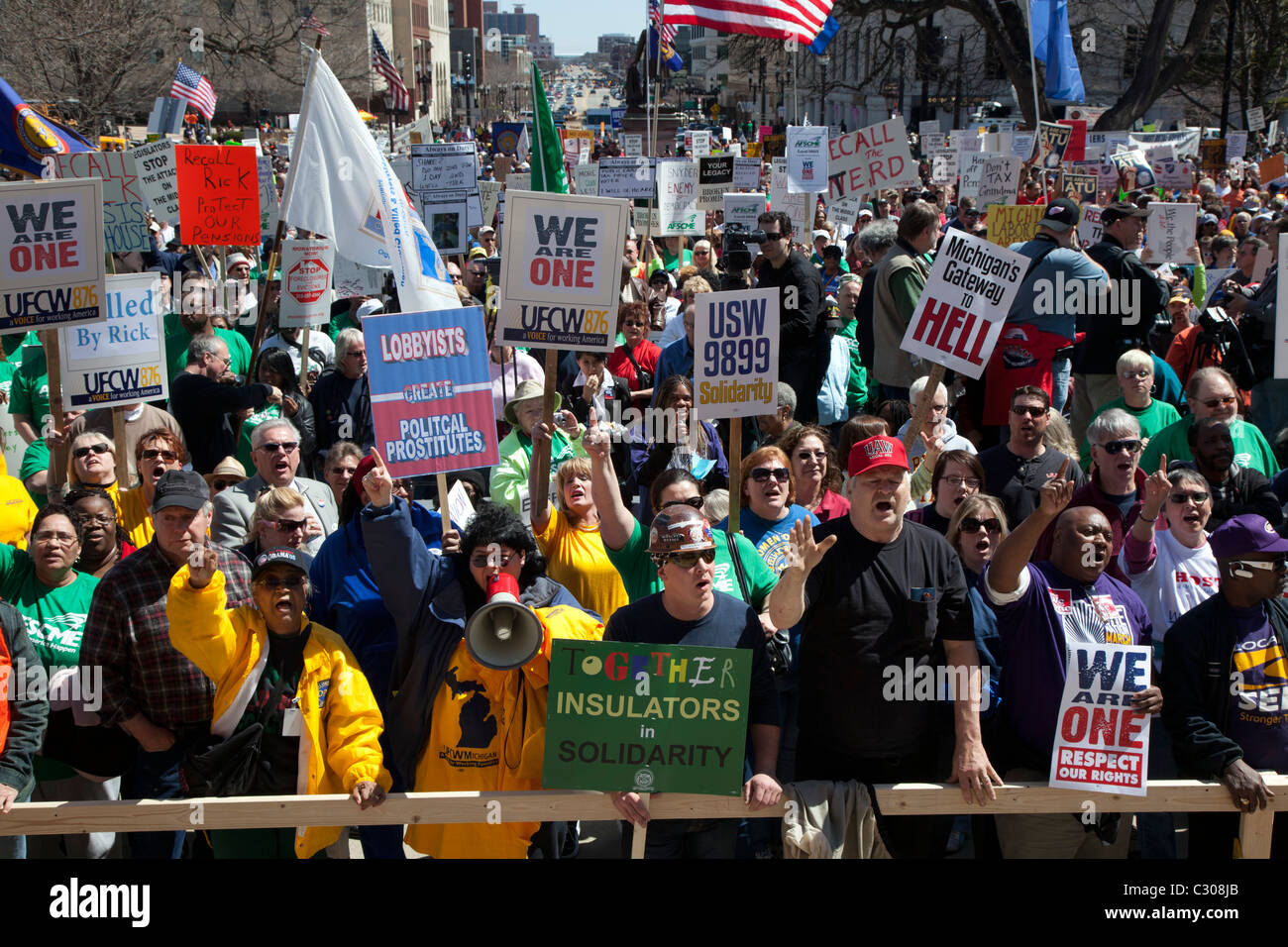 Arbeitnehmer-Kundgebung am Kapitol, Budgetkürzungen zu protestieren Stockfoto