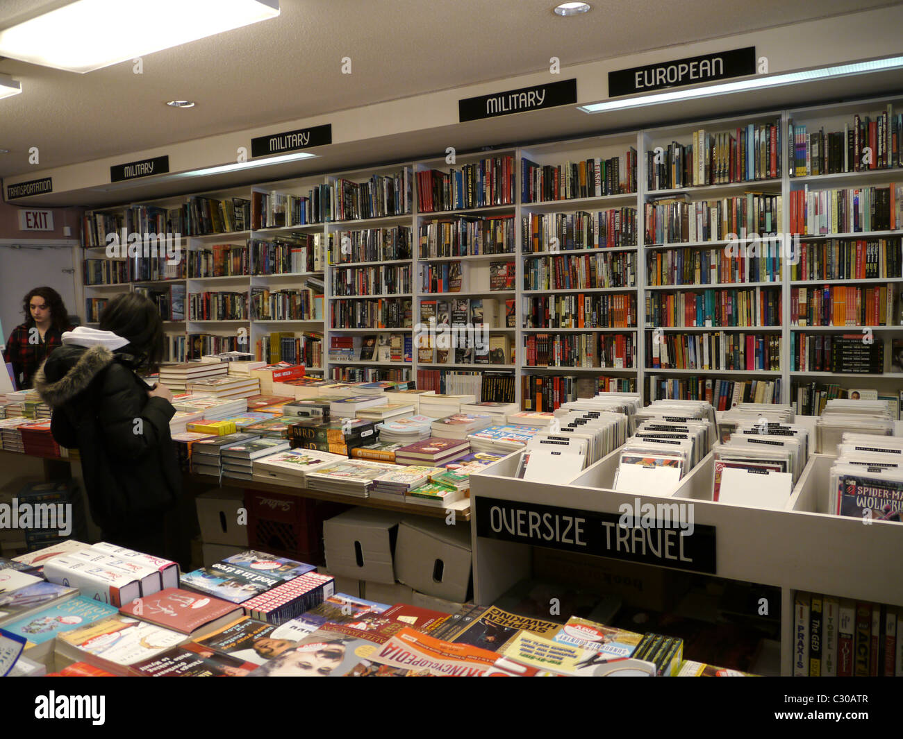 Innenraum der Buchhandlung mit Comic-Bücher Stockfoto