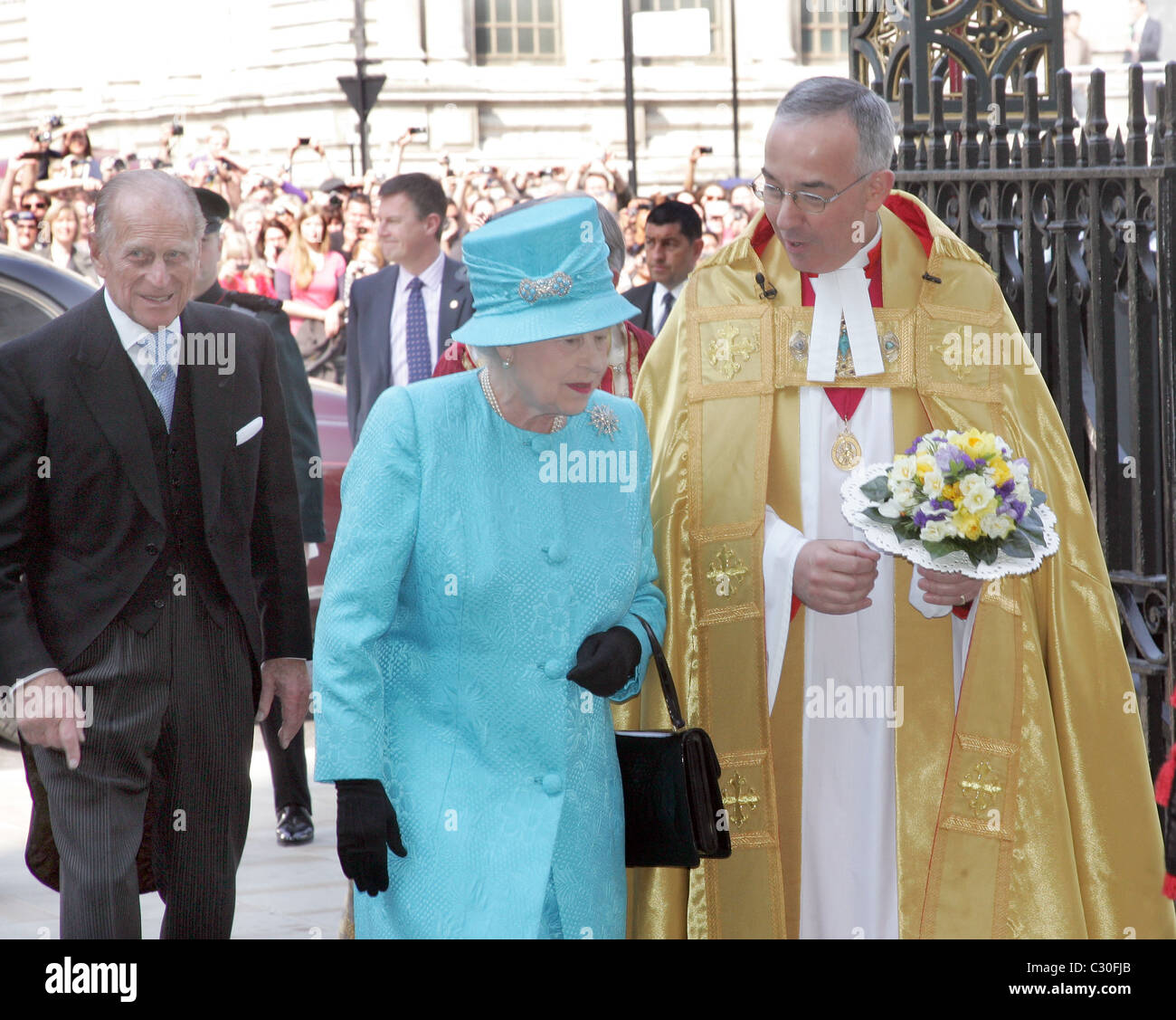 Die Königin anlässlich ihres 85. Geburtstages Ankunft am Royal Maundy Jahresservice in der Westminster Abbey 21.04.2011 Stockfoto