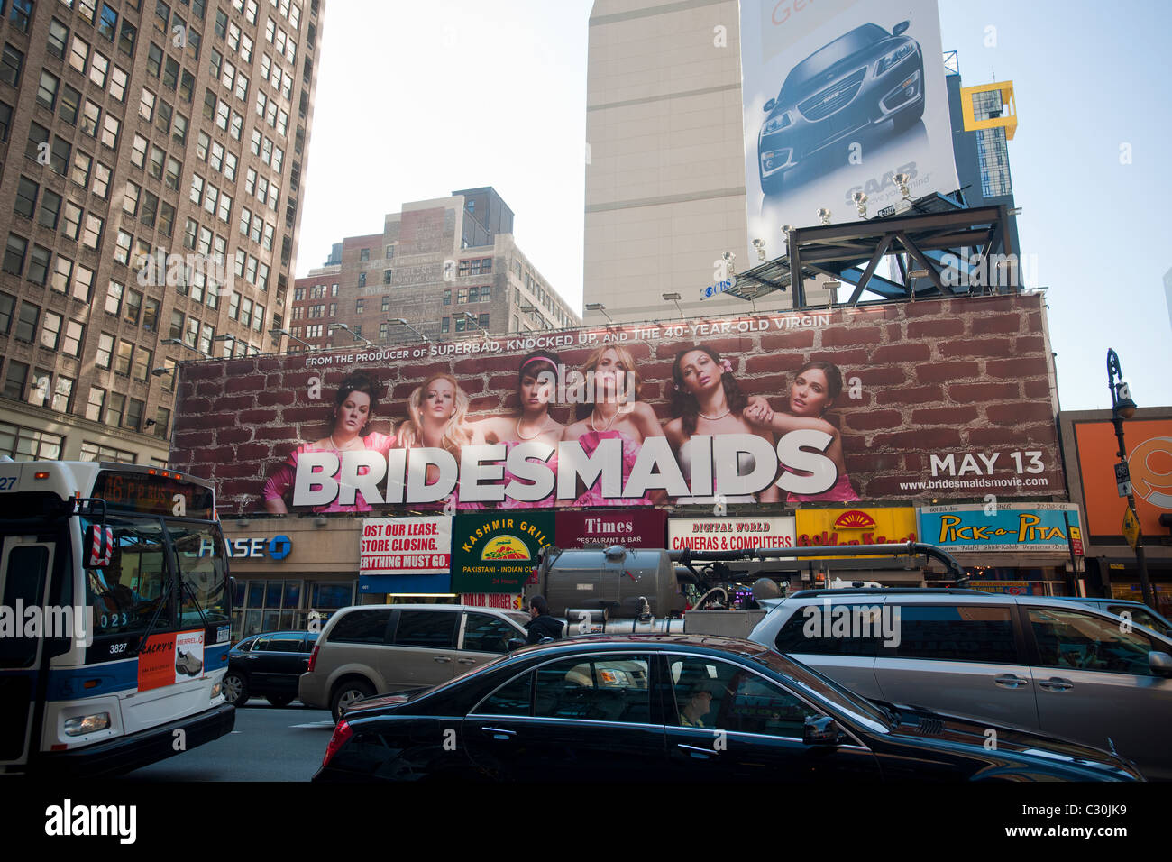 Eine Plakatwand in Midtown New York wirbt die "Brautjungfern" Film Stockfoto