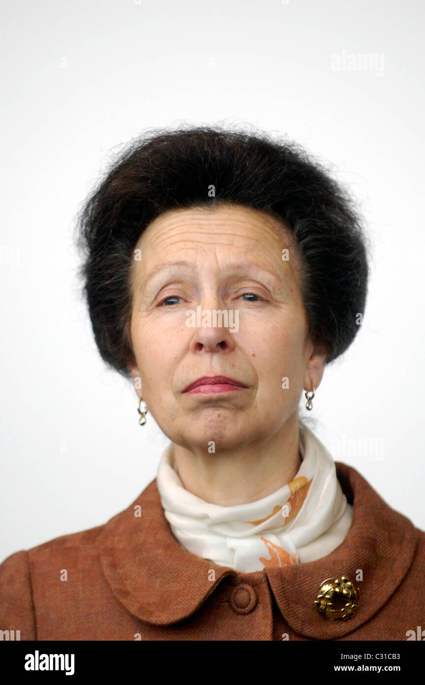 Ihre Königliche Hoheit Prinzessin Anne, The Princess Royal bei einem Besuch in Glasgow Science Center abgebildet. 20. April 2011 Stockfoto