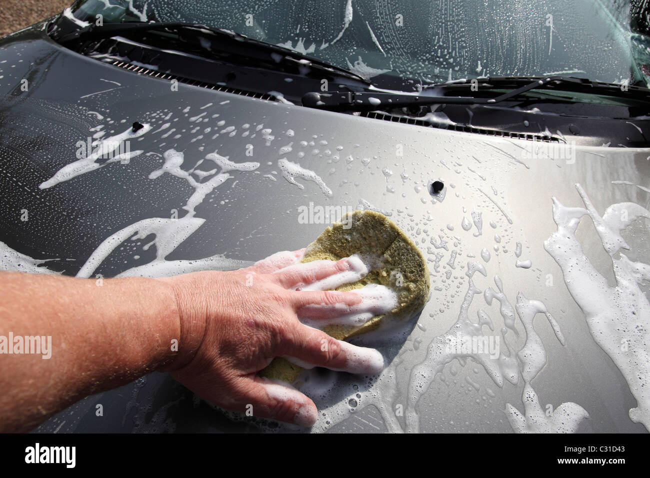 Hand car wash uk -Fotos und -Bildmaterial in hoher Auflösung – Alamy