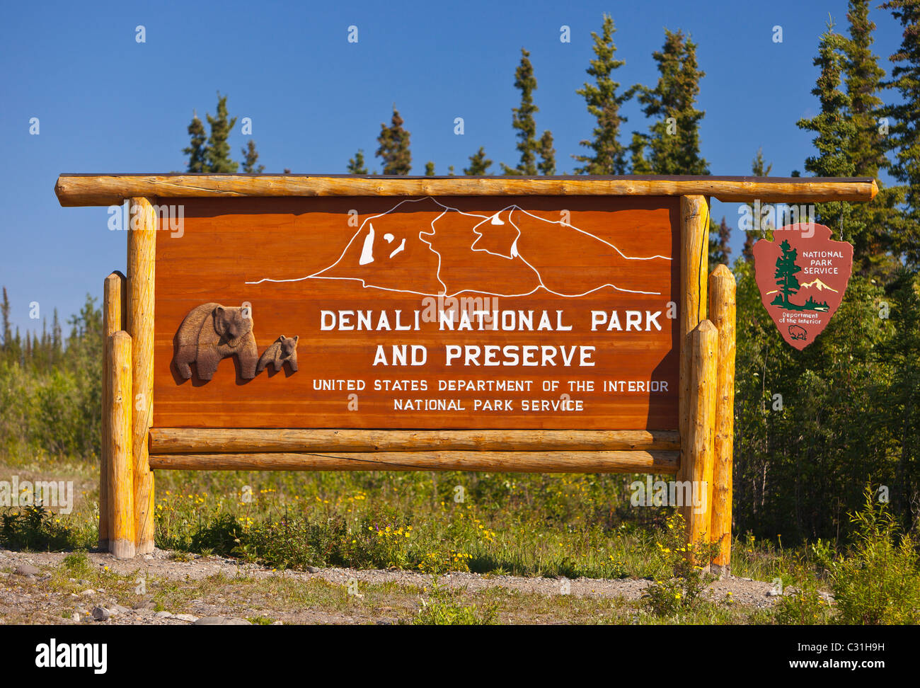 ALASKA, USA - Denali Nationalpark-Zeichen. Stockfoto