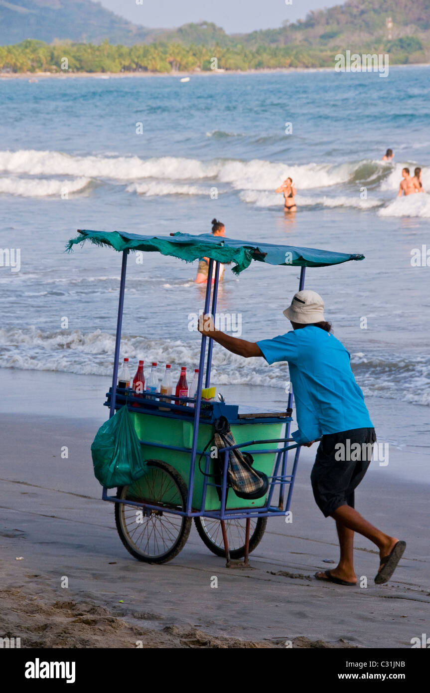 Straßenhändler am Strand Samara Costa Rica Stockfoto