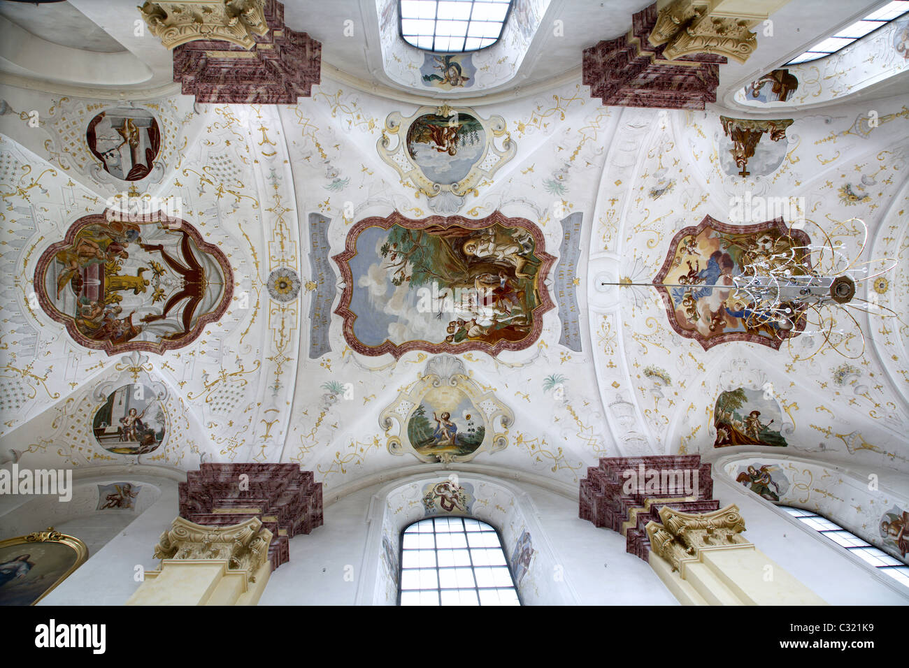 Gaming - späten Kartäuser-Kloster in Österreich - Dach der Kirche Stockfoto