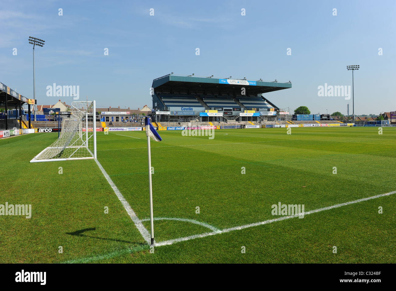Blick ins Innere der Memorial Stadium, Bristol. Haus Bristol Rugby Club und Bristol Rovers Football Club Stockfoto