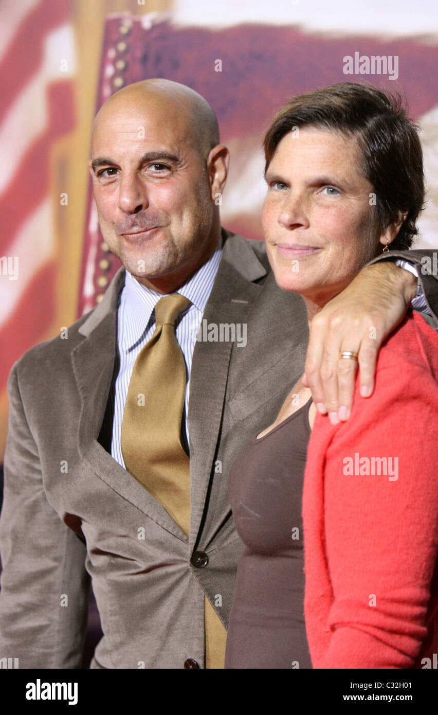 Stanley Tucci und Kate Tucci New Yorker Premiere von "W." Ziegfeld Theatre, New York City, USA Ankünfte - 14.10.08 PNP / Stockfoto