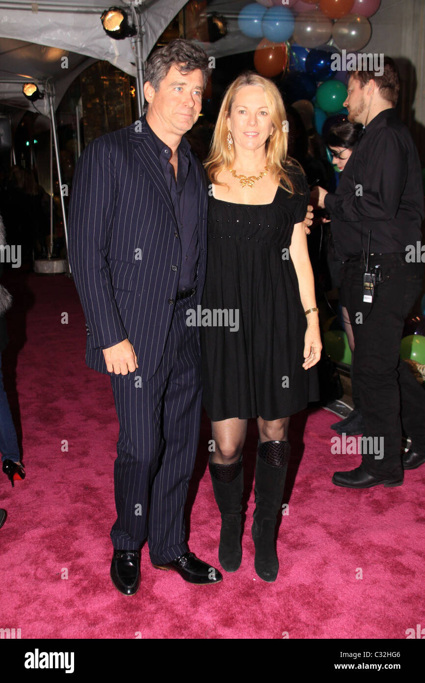 Jay McInerney und Anne Hearst Opening party für Juicy Couture 5th Avenue Flagship-Store - Ankunft New York City, USA- Stockfoto